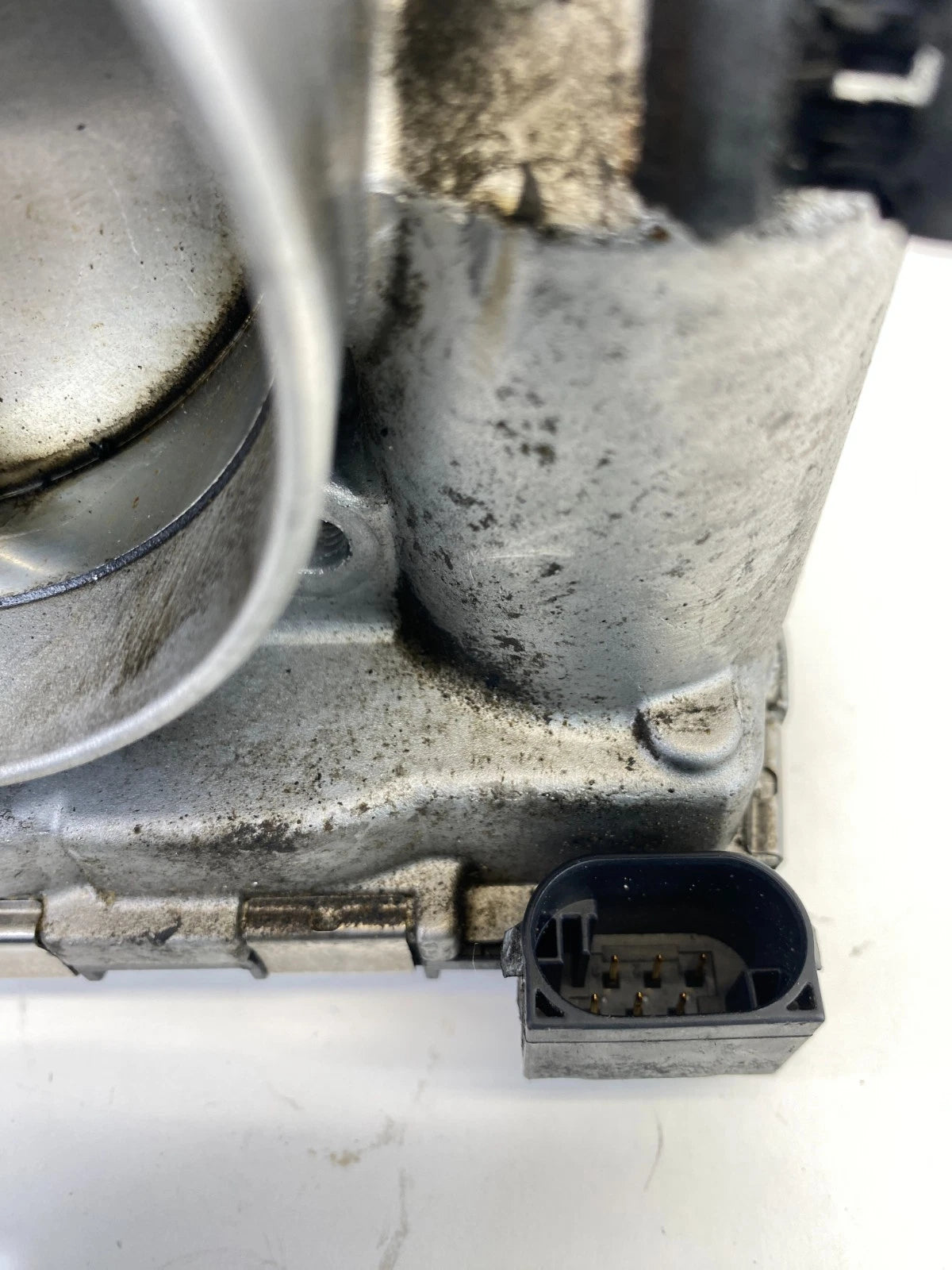 2007-2010 MERCEDES BENZ CL 550 5.5L V8 THROTTLE BODY THROTTLE VALVE A2731410325