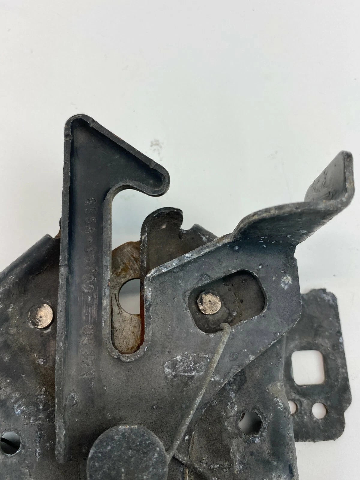 07-14 FORD EDGE 10-19 FLEX 06-09 FUSION HOOD LOCK LATCH 6E5A-16700-D927V
