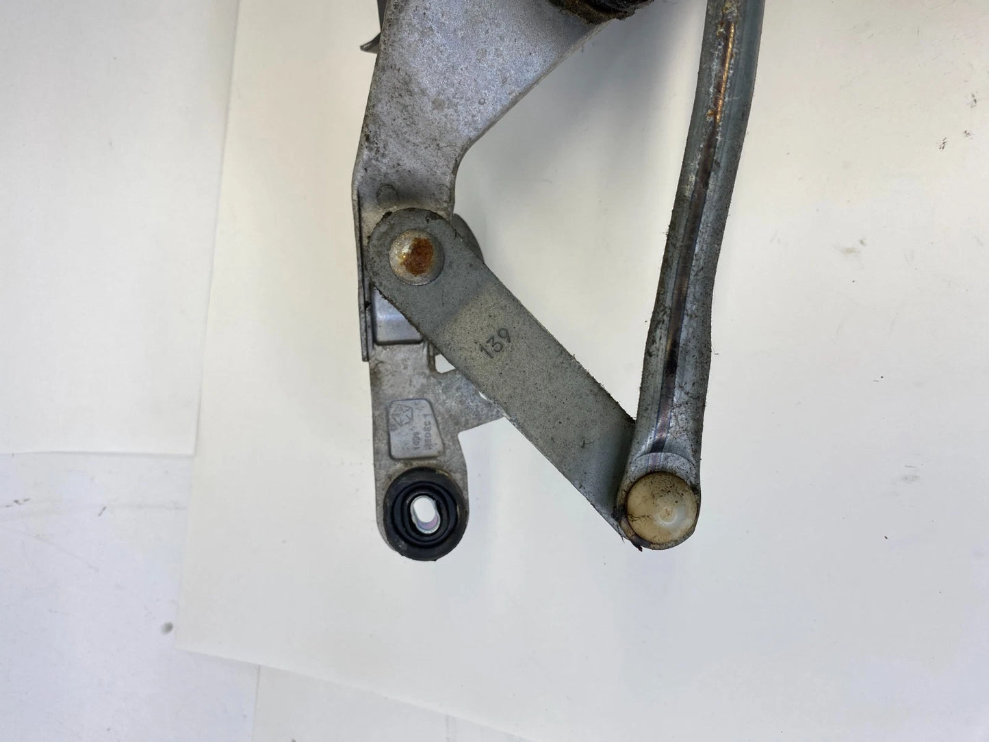 2012-2019 FIAT 500 FRONT WINDSHIELD WIPER MOTOR W/ LINKAGE ASSEMBLY OEM