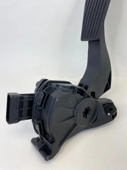 2011-2017 BUICK REGAL CXL ELECTRONIC ACCELERATOR GAS PEDAL ASSEMBLY 13237352 OEM