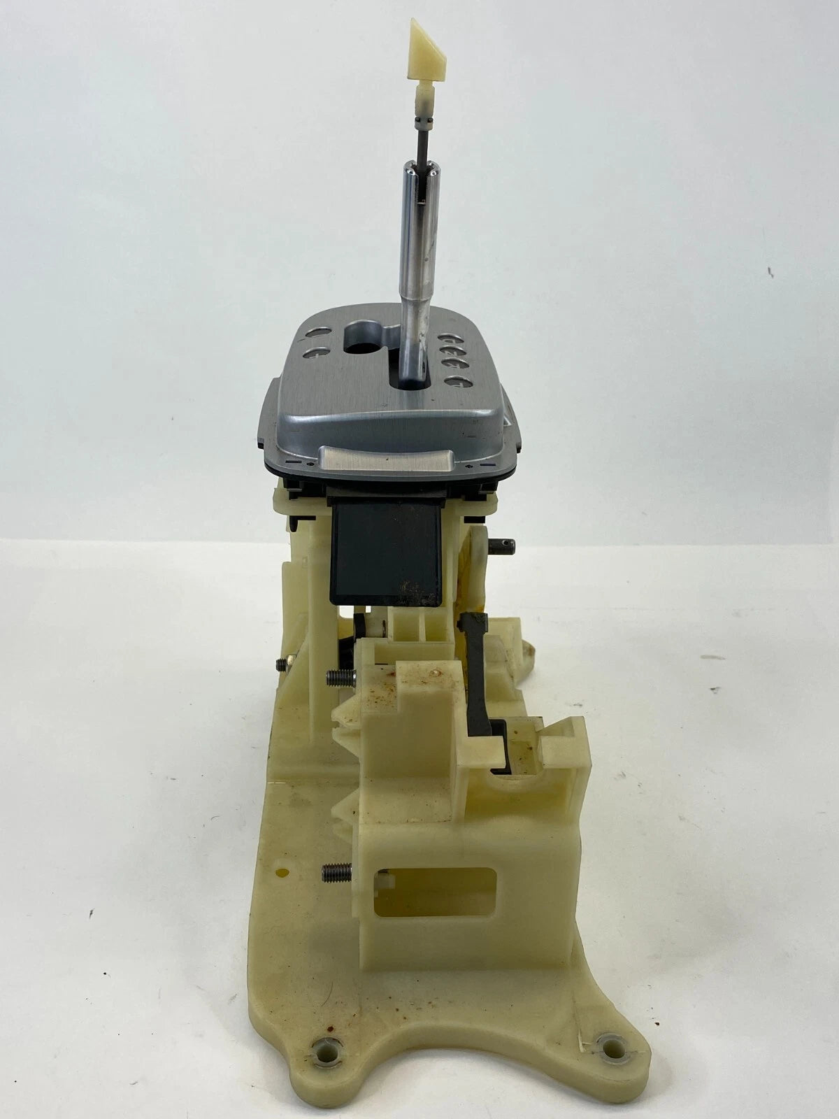 2007-2010 KIA SPORTAGE AUTOMATIC TRANSMISSION FLOOR GEAR SHIFTER SHIFT LEVER OEM