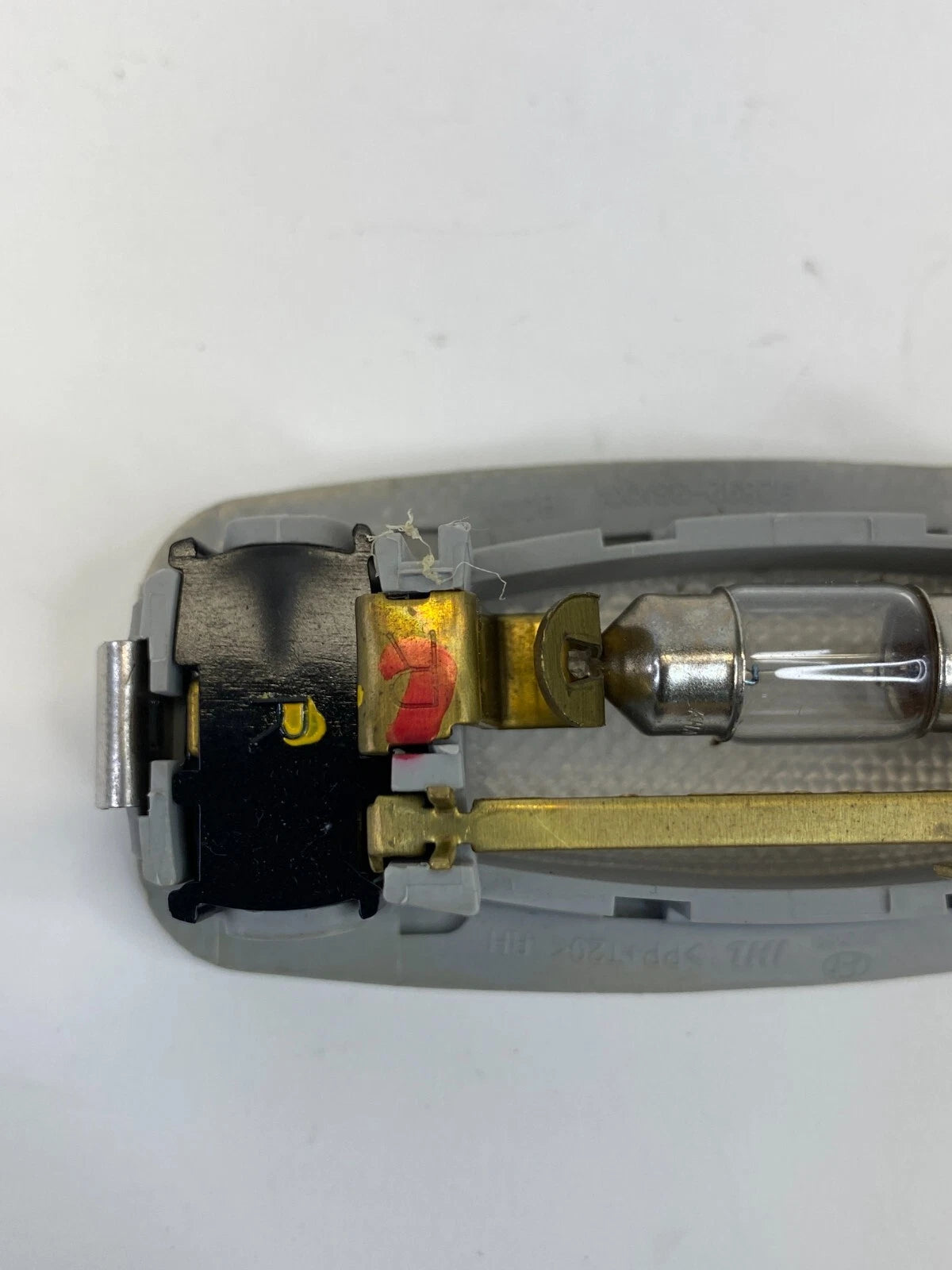 2013-2018 HYUNDAI SANTA FE ROOF SUNVISOR DOME MAP LAMP VANITY LIGHT 92892-3SXXX