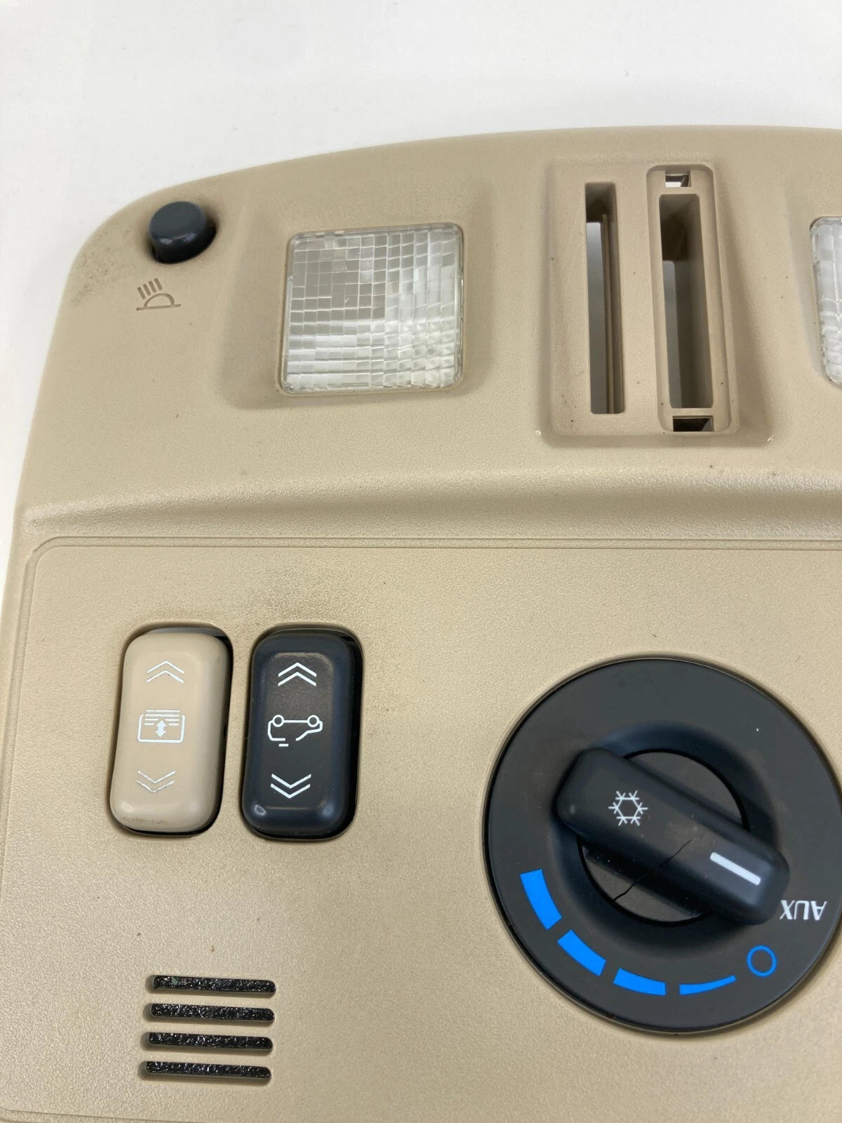 2006-2009 CADILLAC SRX OVERHEAD CONSOLE MAP LIGHT SUNROOF AC SWITCH TAN OEM
