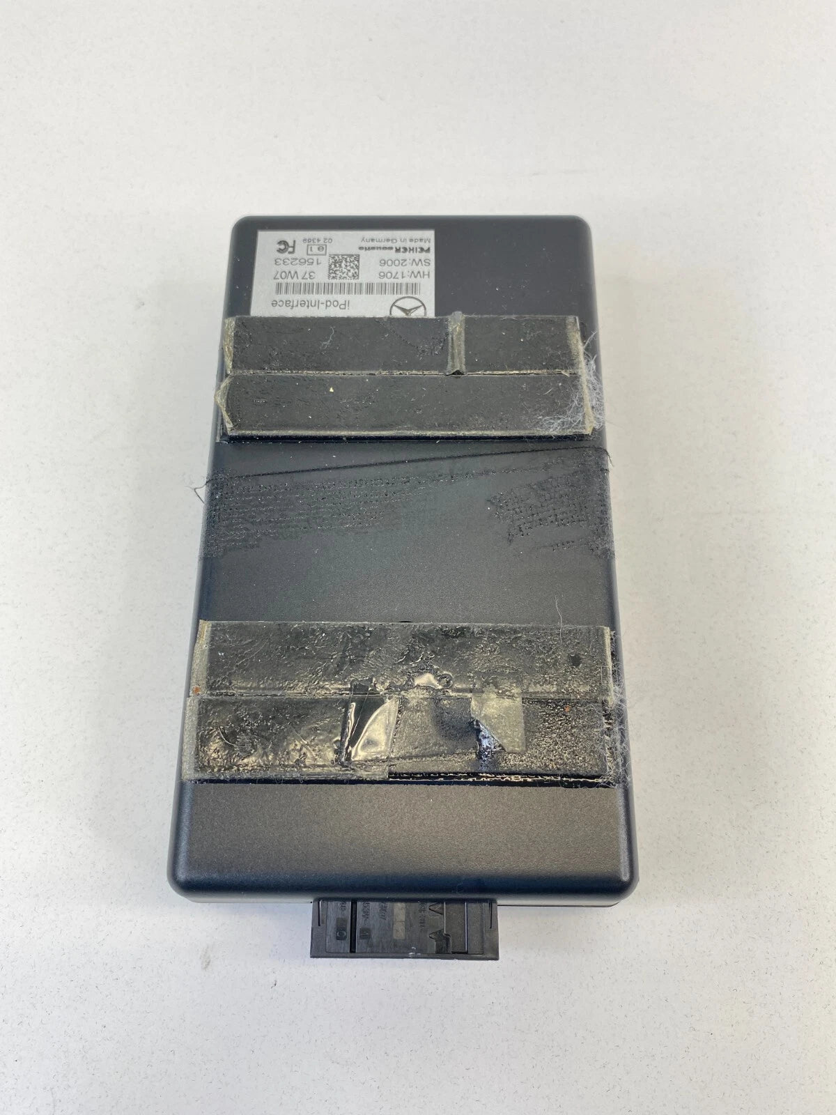 2006-2009 MERCEDES-BENZ R350 IPOD INTERFACE CONTROL MODULE UNIT B67824252 OEM