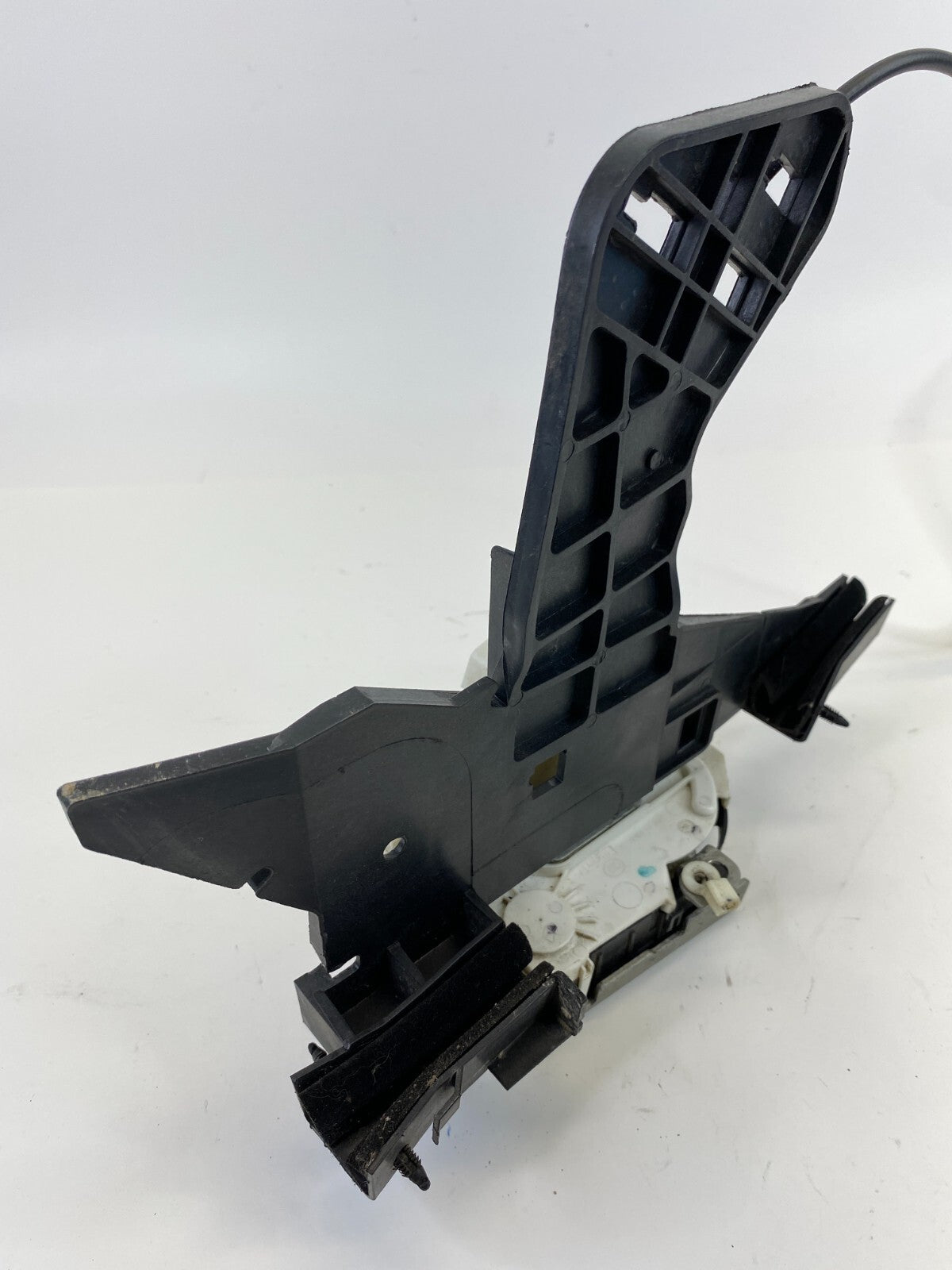 2011-2016 Chrysler Town & Country Front Right Door Lock Latch Actuator 04589694A