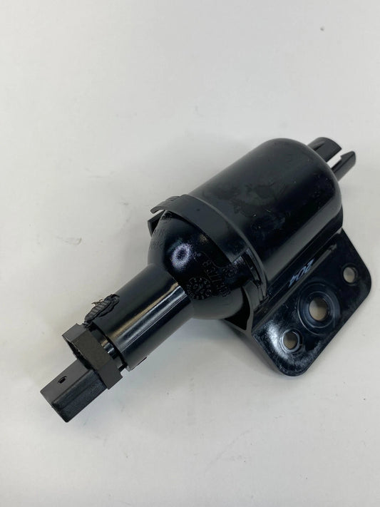 02-05 BMW 745I 745LI FRONT RIGHT PASSENGER SIDE DOOR HANDLE LIGHT SWITCH 8379697