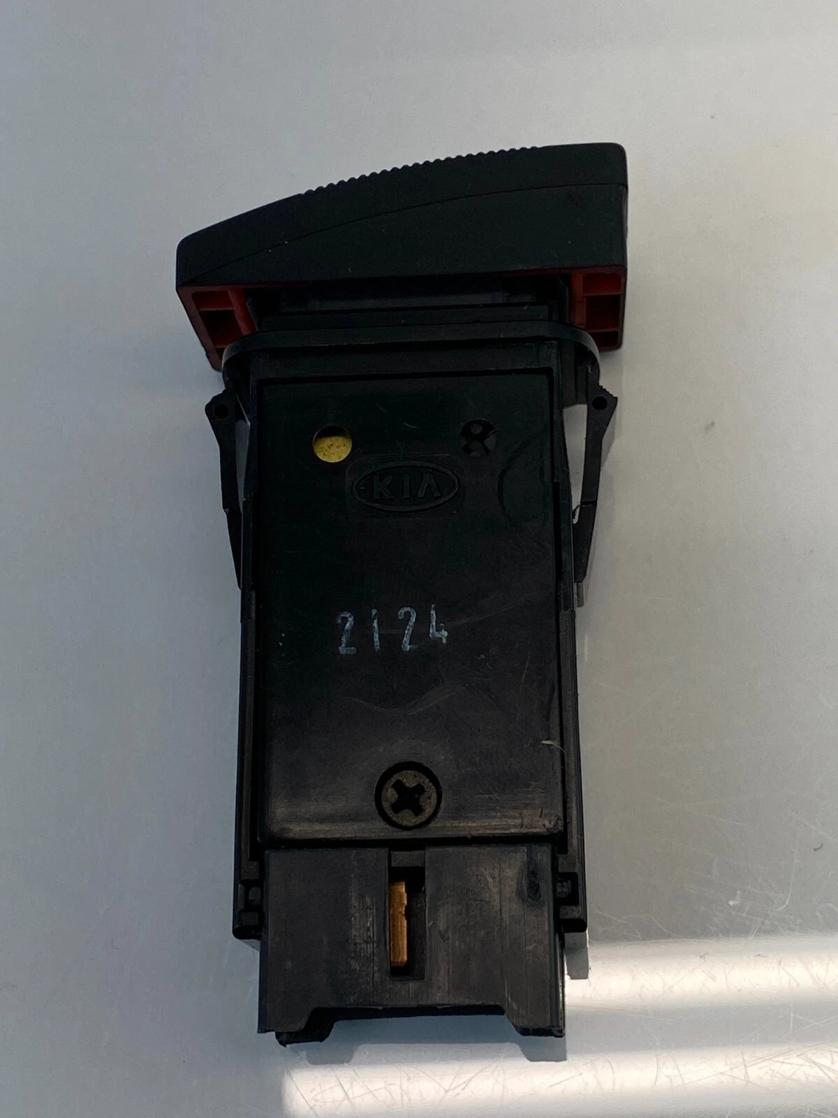 2002 2003 2004 KIA SPECTRA DASH HAZARD LIGHT WARNING EMERGENCY BUTTON SWITCH OEM