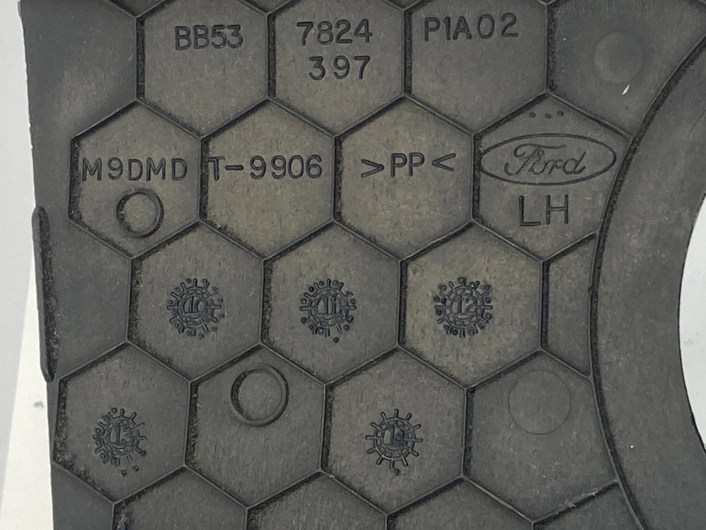 11-15 FORD EXPLORER INTERCEPTOR UTILITY FRONT LH DRIVER SEAT BELT RETRACTOR ASSY