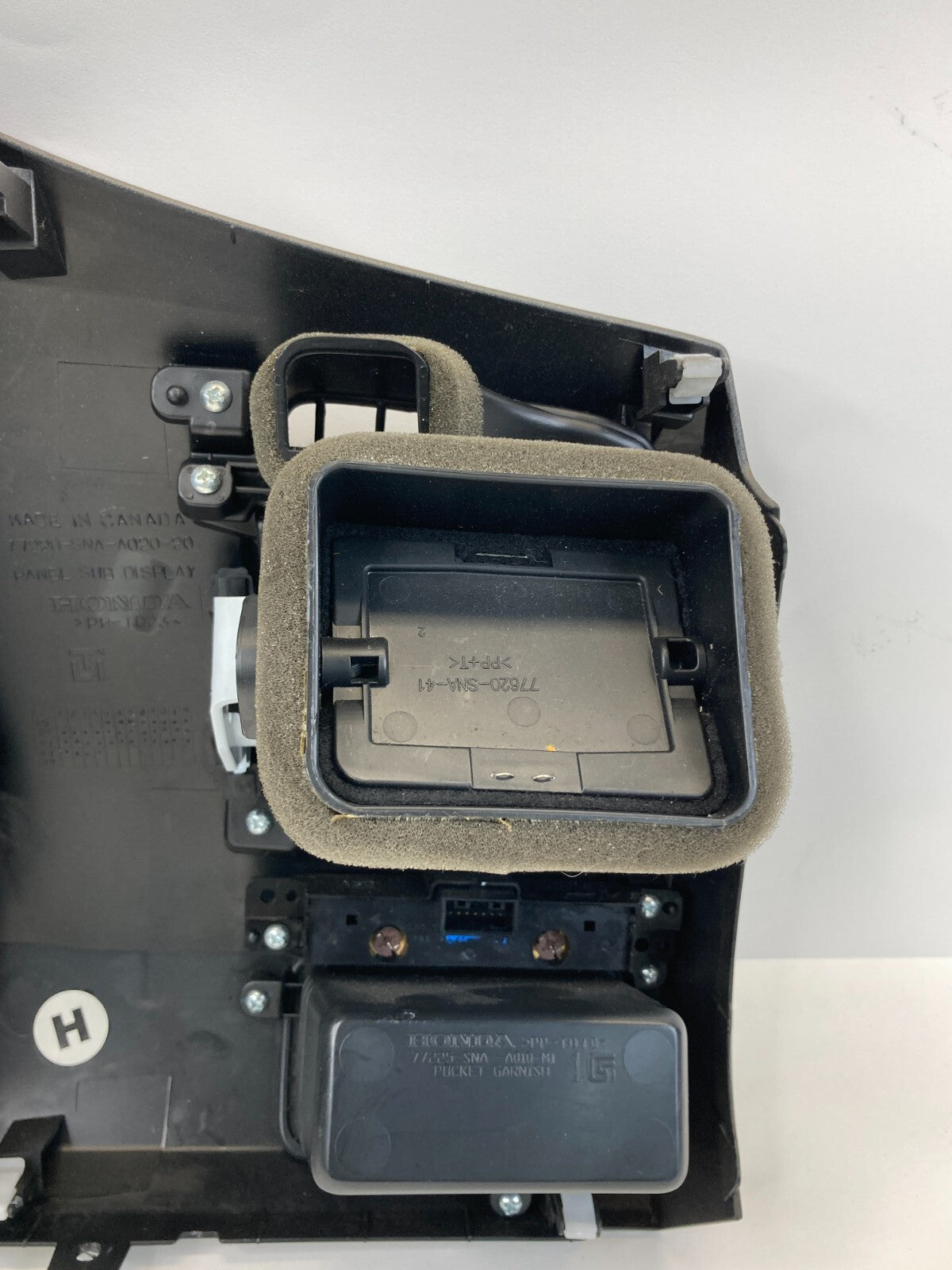 2006-2011 Honda Civic Dash Cluster Bezel Panel AC Air Vent 77220-SNA-A020 OEM