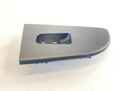 07-10 HYUNDAI ELANTRA SEDAN REAR LEFT DOOR WINDOW SWITCH BEZEL 93580-2H000 OEM