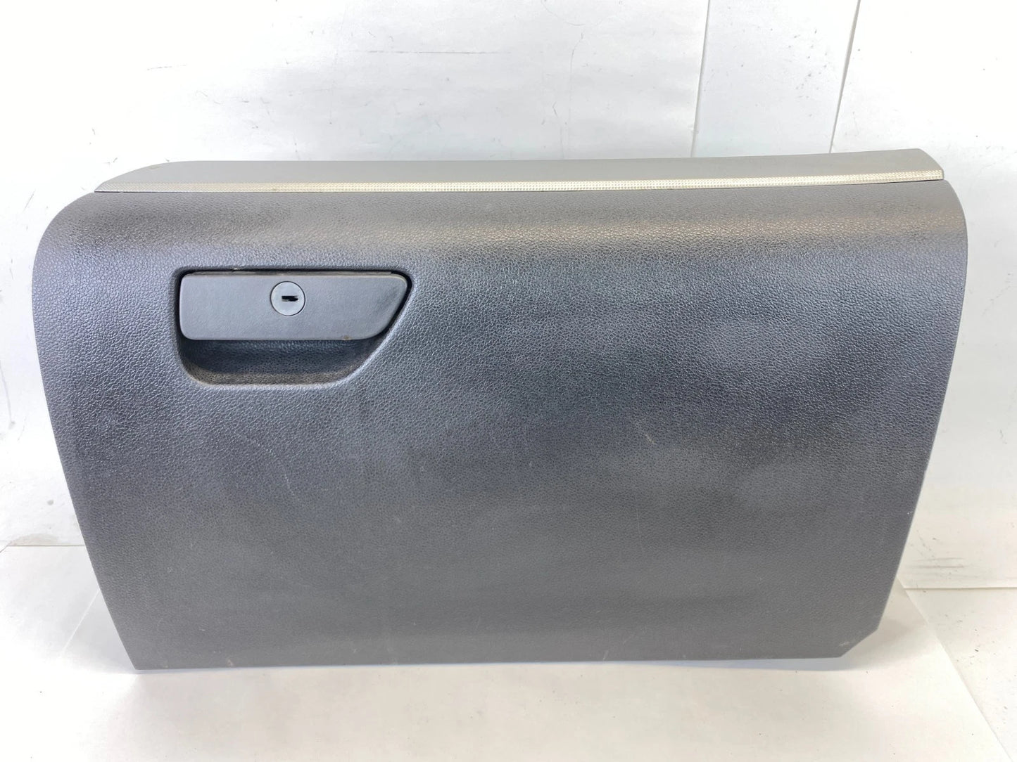 2011-2015 FORD EXPLORER GLOVE BOX STORAGE COMPARTMENT ASSY BB53-78044B88-A OEM