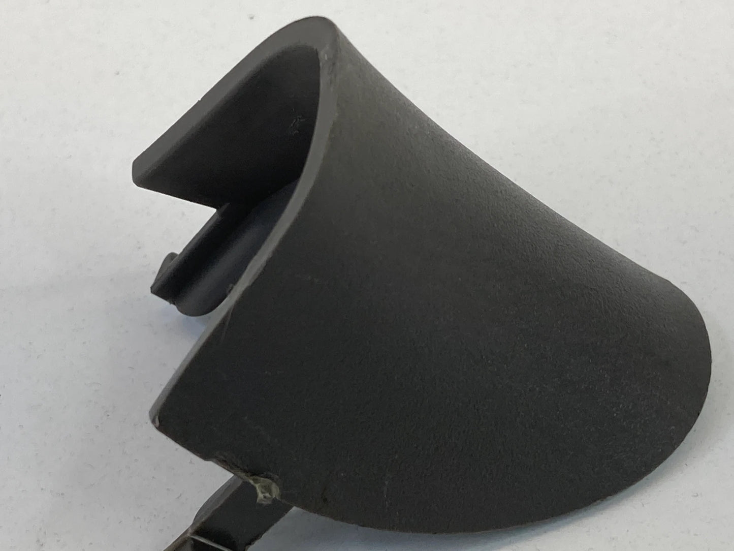 2003 03 CHRYSLER TOWN & COUNTRY ROOF GRAB HANDLE END CAP COVER 1000430AA