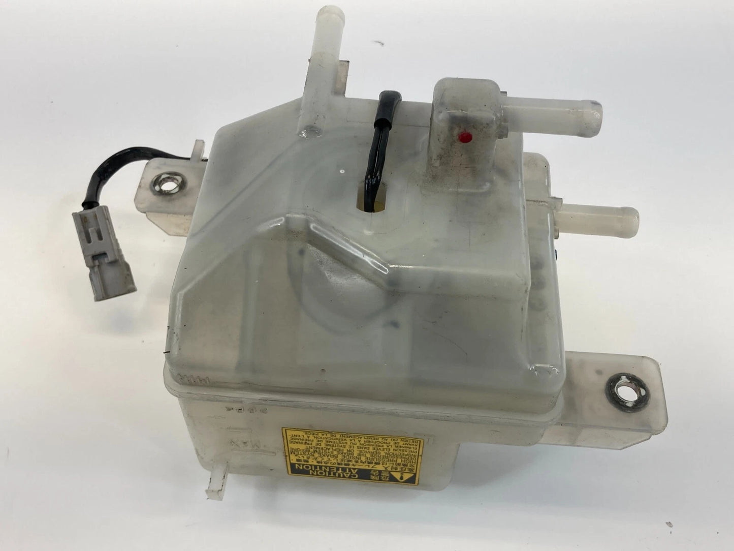 2010-2015 TOYOTA PRIUS BRAKE MASTER CYLINDER RESERVOIR BOTTLE TANK OEM