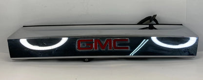 2010-2015 GMC TERRAIN TRUNK LID GARNISH LICENSE PLATE BEZEL MOLDING W/ CAMERA