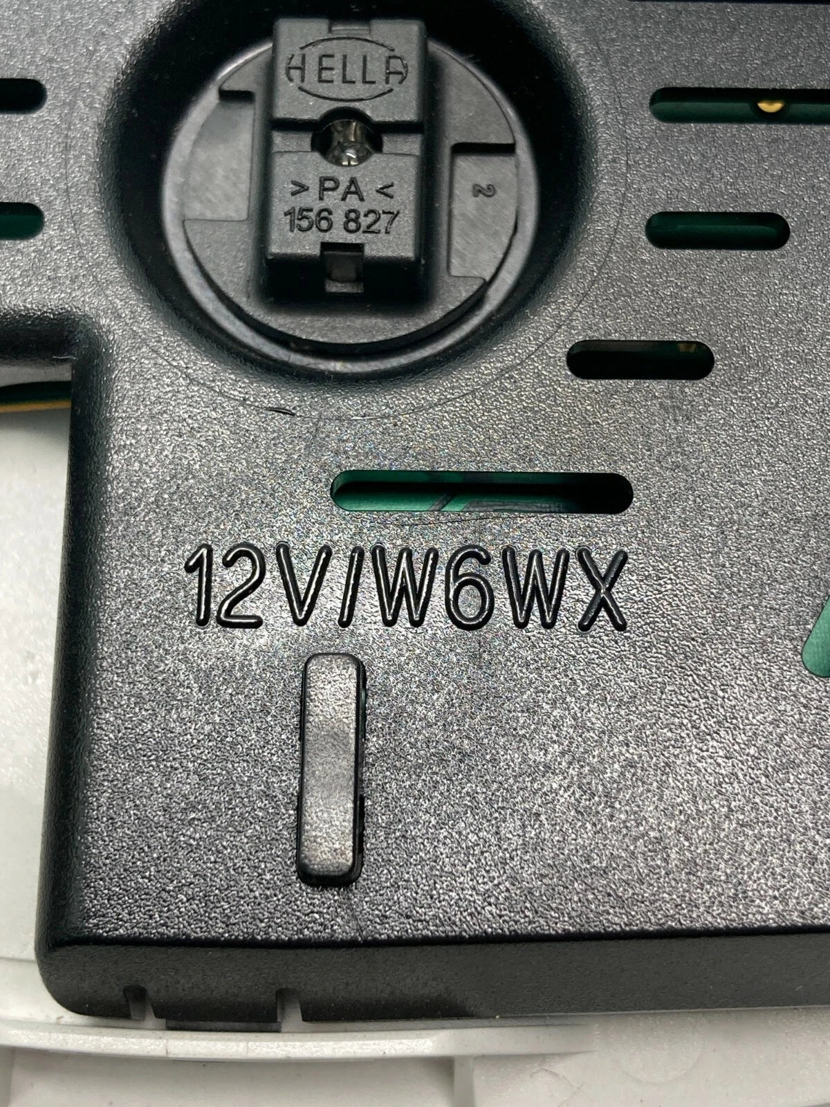 03-06 MERCEDES-BENZ E320 REAR OVERHEAD DOME READING MAP LIGHT LAMP 2118202001