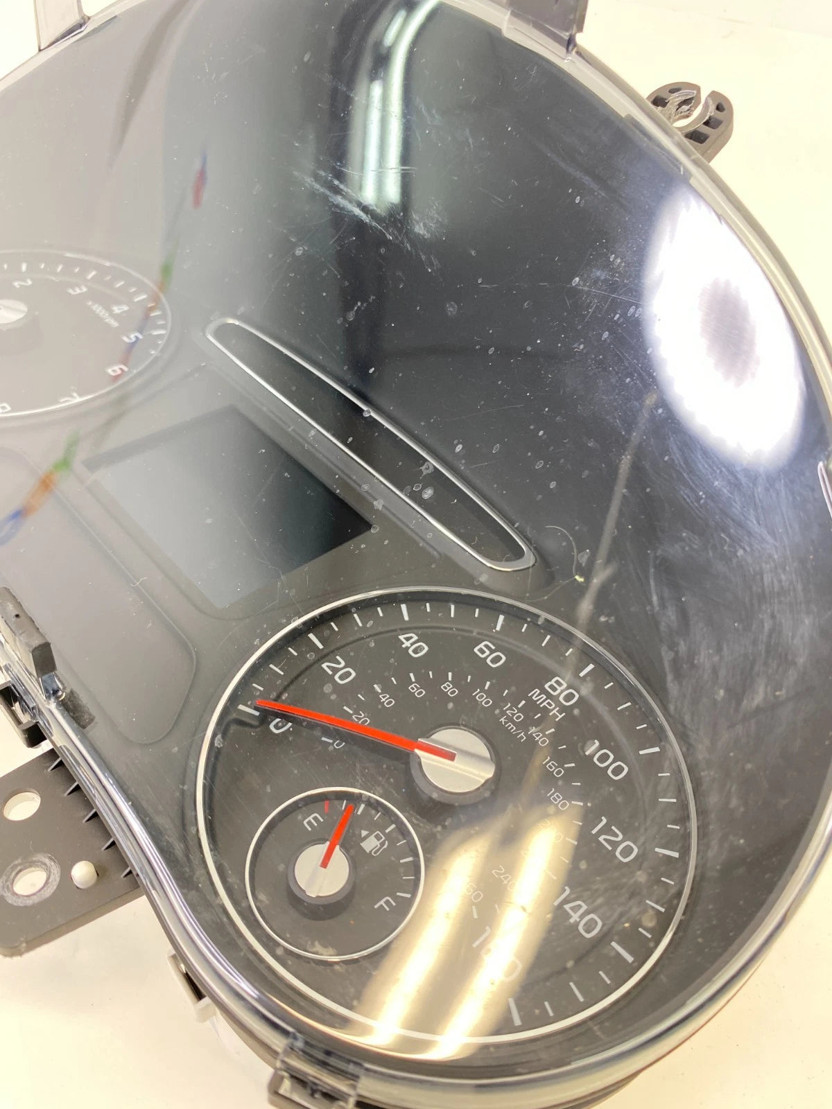 2016-2018 KIA SORENTO A/T INSTRUMENT CLUSTER SPEEDOMETER GAUGES 139.624 MILES