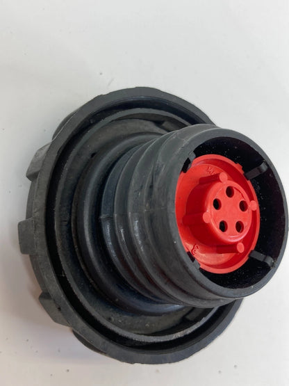 1998-2005 VOLKSWAGEN NEW BEETLE FUEL FILLER GAS TANK TANK CAP LOCKING STYLE OEM
