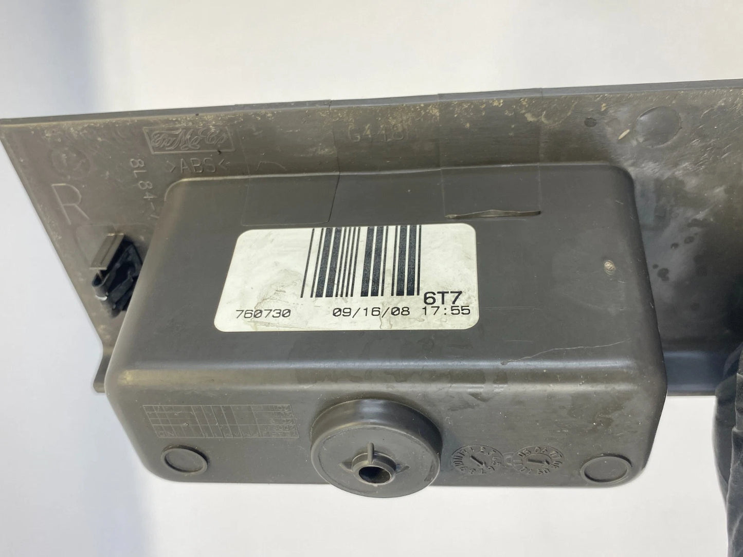 2008-2012 FORD ESCAPE MARINER FRONT RIGHT PASSENGER WINDOW SWITCH BEZEL OEM