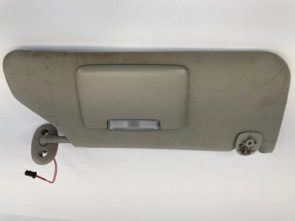 2005-2010 JEEP GRAND CHEROKEE RIGHT PASS SIDE SUNVISOR SUN VISOR SHADE W/ LIGHT