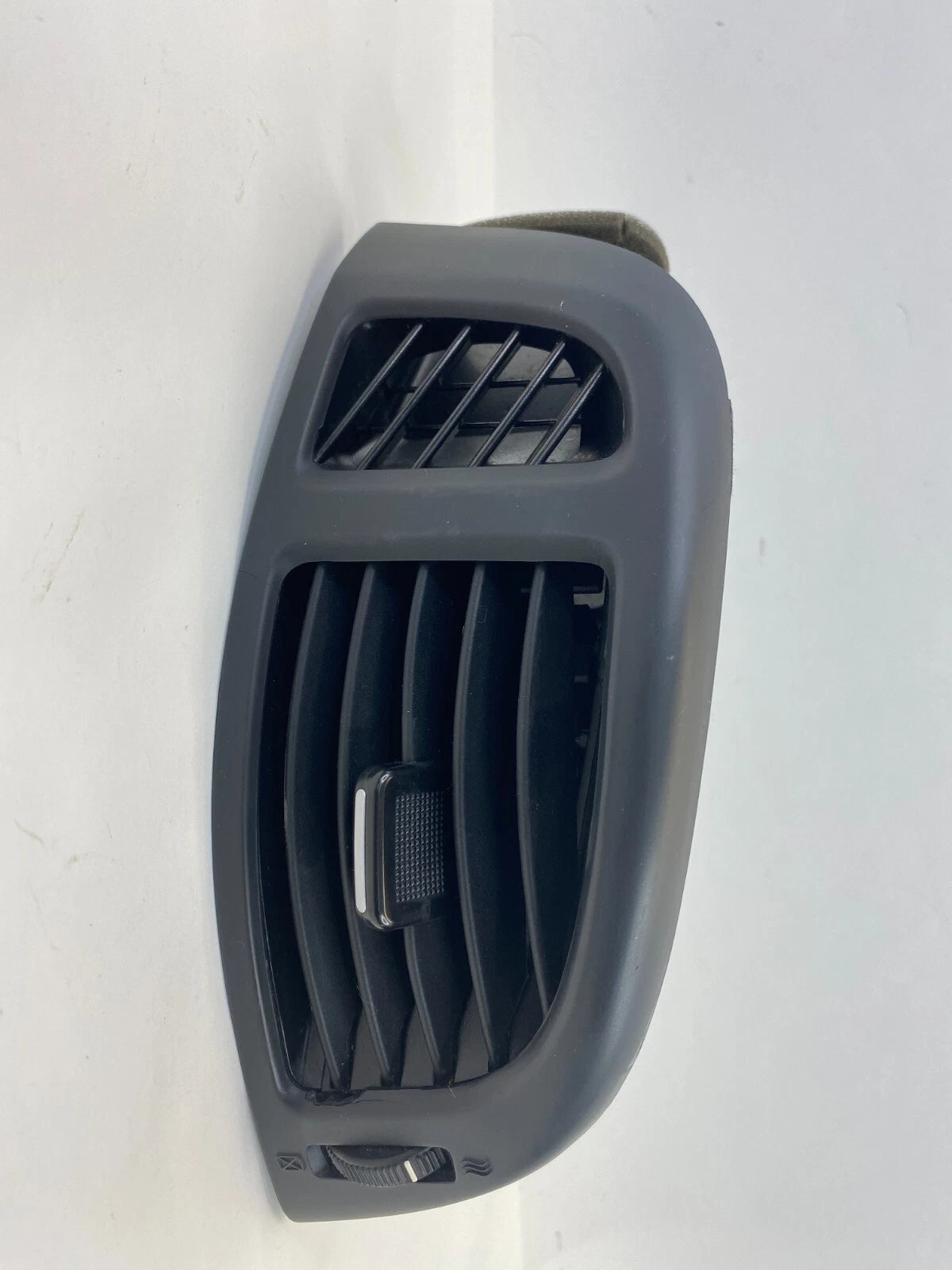 2010-2013 KIA FORTE SEDAN 4-DR DASHBOARD AC A/C RIGHT PASS AIR VENT GRILLE ASSY