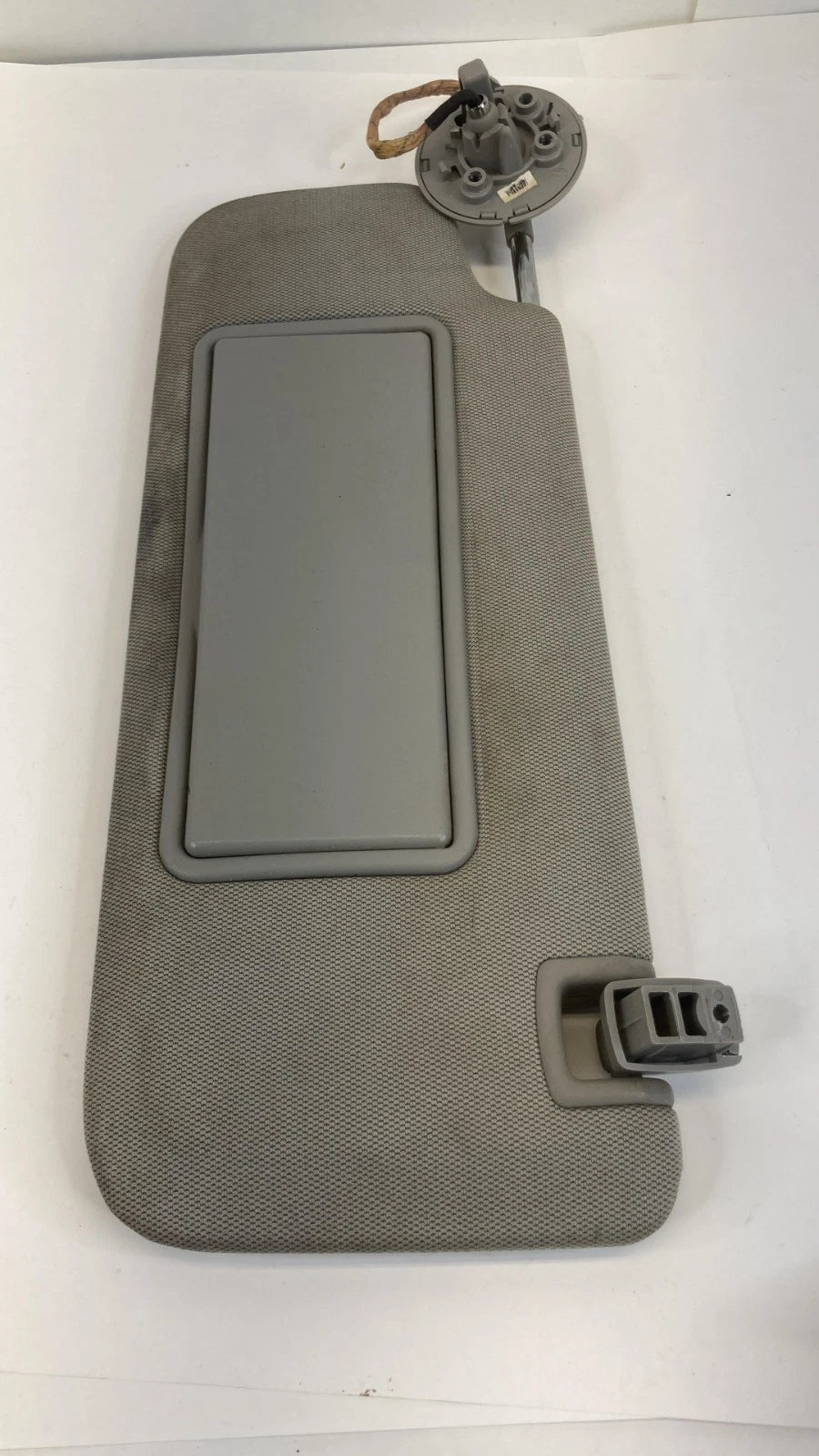 2013-2015 CHEVROLET MALIBU FRONT LEFT DRIVER SIDE SUNVISOR SUN VISOR ILLUMINATED