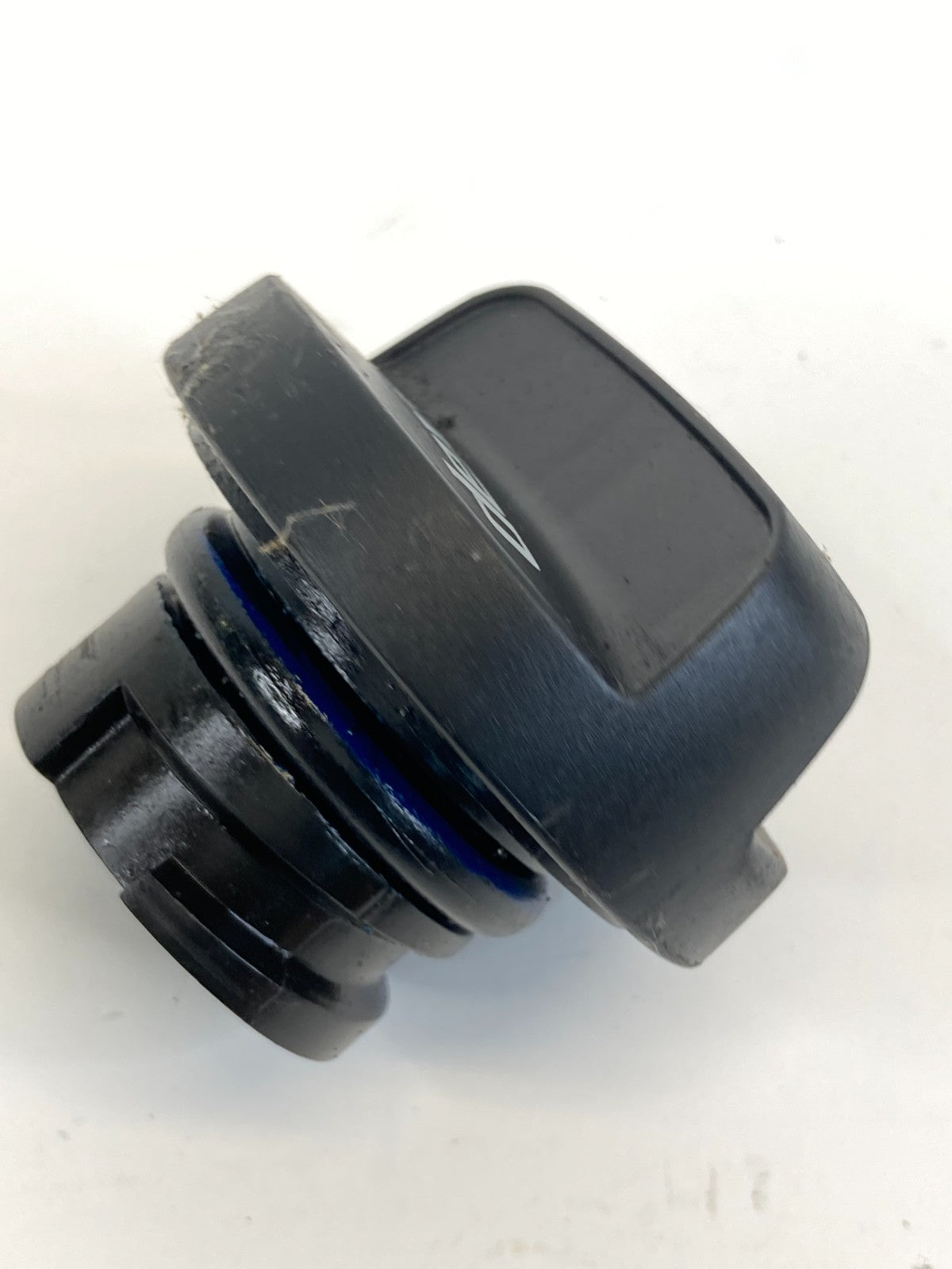 2011-2017 GMC Terrain 2.4L L4 A/T Engine Motor Oil Filler Cap Top Cover OEM