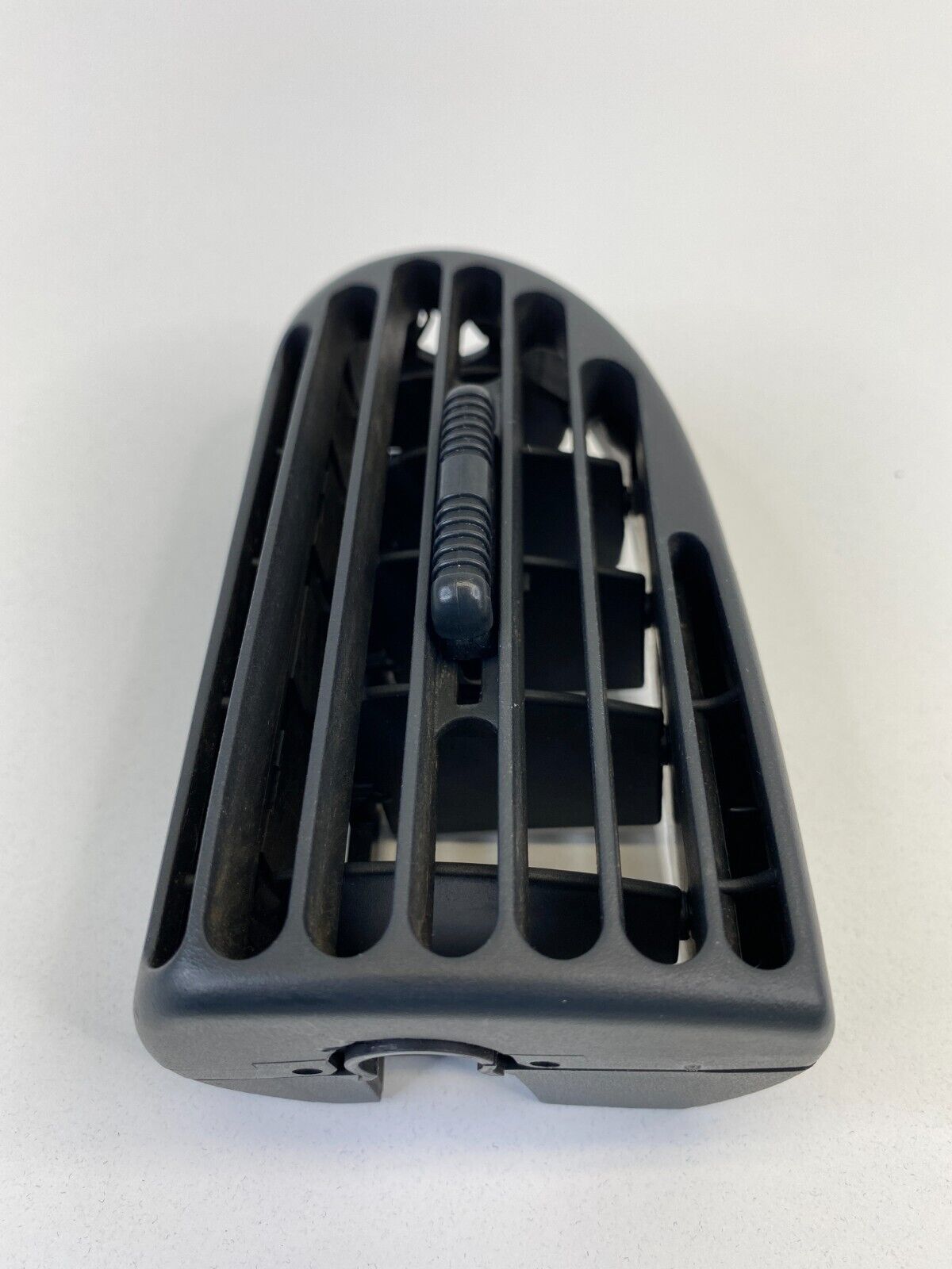 00 01 02 03 04 05 Dodge Neon Center Dash Left Side A/C Air Vent Grille OEM