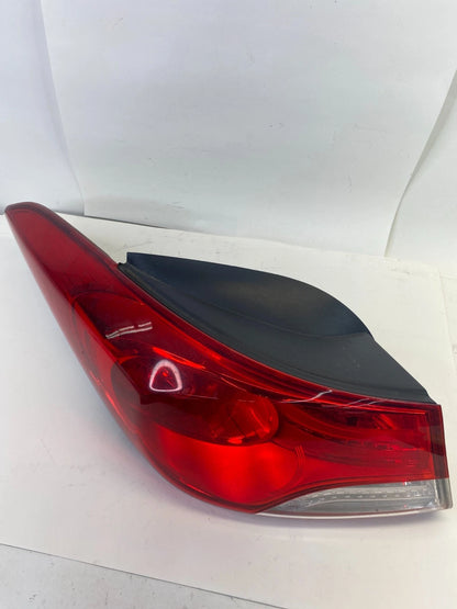 2011-2013 HYUNDAI ELANTRA SEDAN REAR LEFT SIDE OUTER TAILLIGHT LAMP 92401-3Y OEM