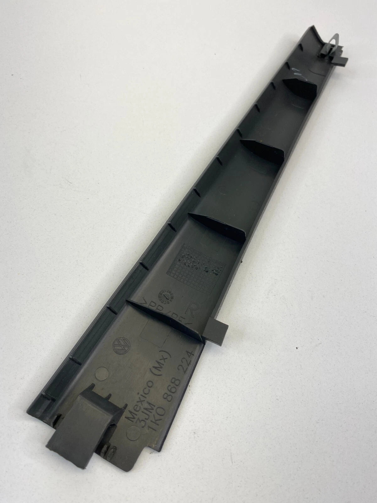 2005-2010 VOLKSWAGEN JETTA FRONT RIGHT PASSENGER A-PILLAR TRIM PANEL OEM