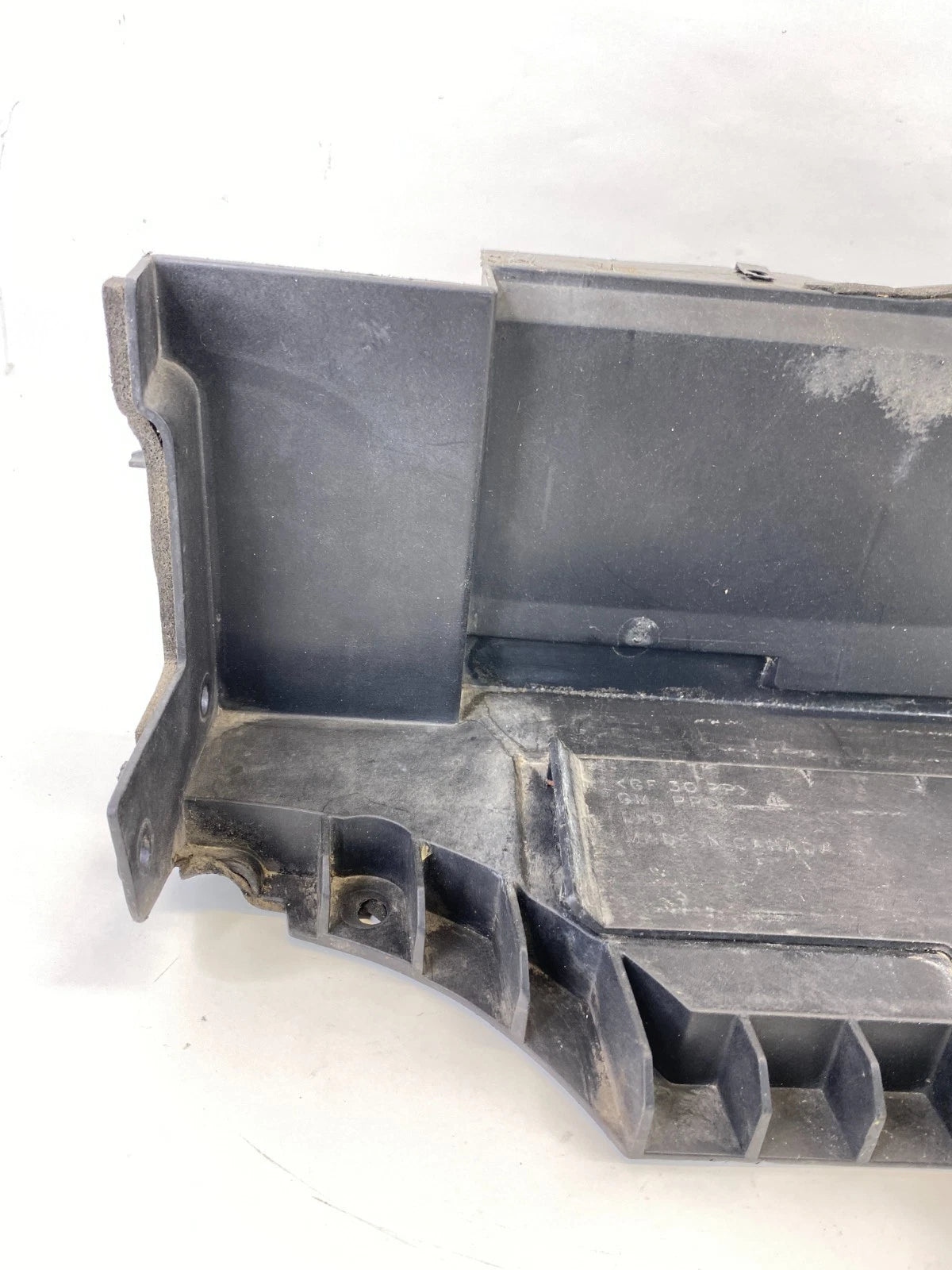 2003-2007 CADILLAC CTS 3.6L V6 A/T BATTERY SUPPORT TRAY ASSEMBLY 25783790 OEM