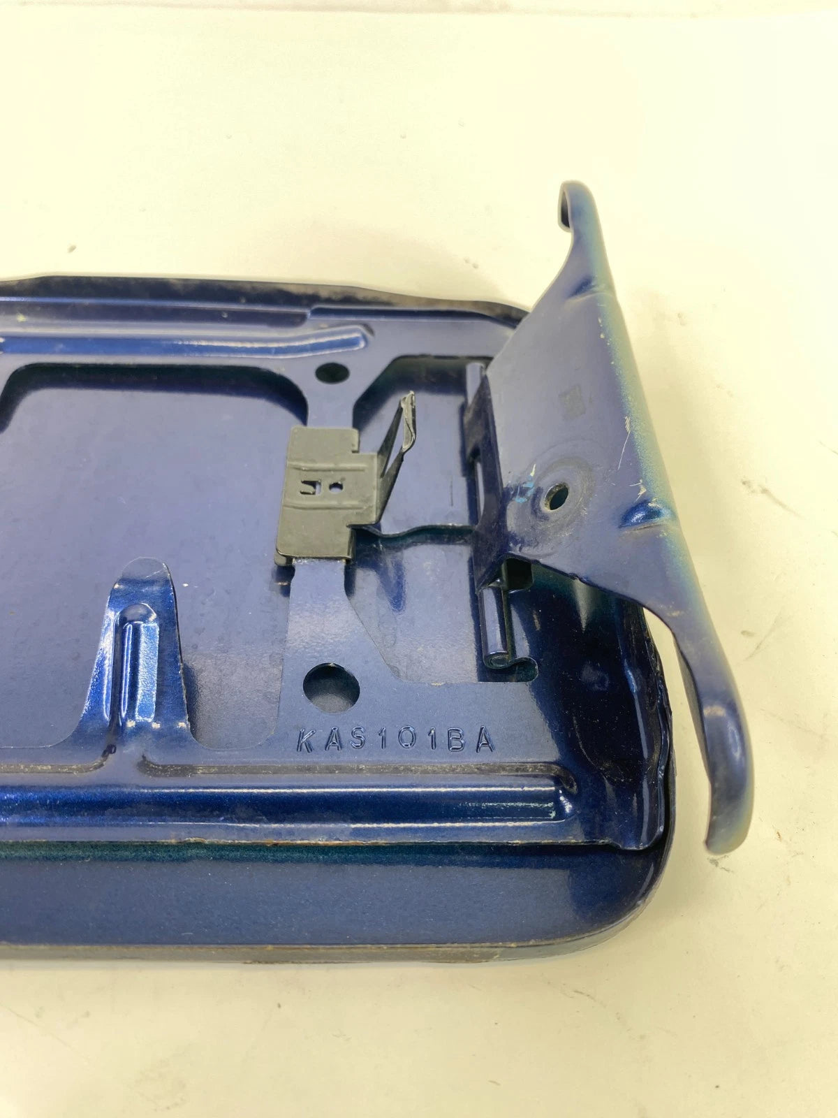 2012-2019 Nissan Versa SEDAN Fuel Filler Door Tank Gas Lid Cover Assy OEM