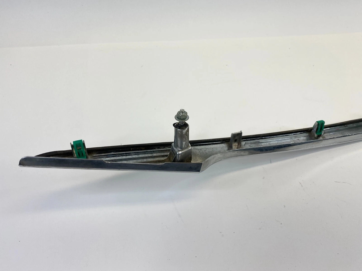 2011-2014 HYUNDAI SONATA REAR TRUNK LICENSE PLATE MOLDING TRIM GARNISH PANEL OEM