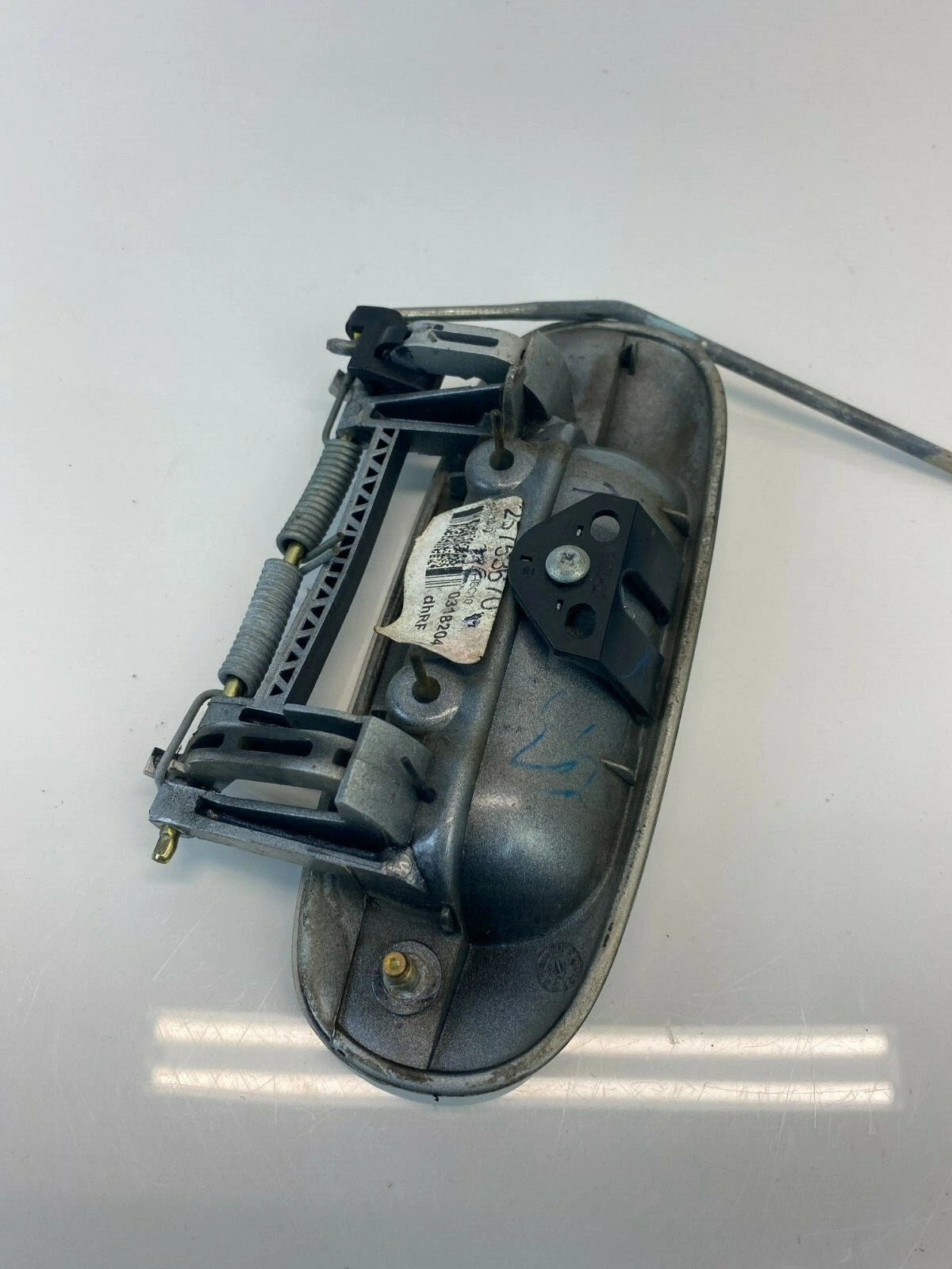 03-07 CADILLAC CTS FRONT RIGHT PASSENGER OUTER EXTERIOR DOOR HANDLE 25753670