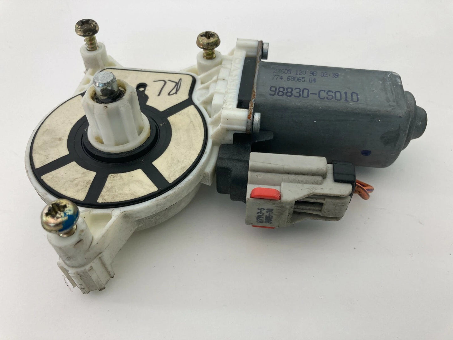 2004-2007 CHRYSLER PACIFICA REAR LEFT SIDE DOOR POWER WINDOW MOTOR 98830-CS010