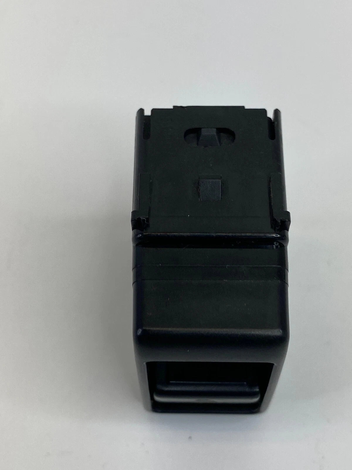 2007 2008 INFINITI G35 SEDAN TRUNK LID OPEN BUTTON RELEASE SWITCH OEM