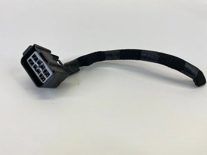 2000-2004 VOLVO S40 FRONT LEFT OR RIGHT HEADLIGHT WIRE HARNESS CONNECTOR PLUG