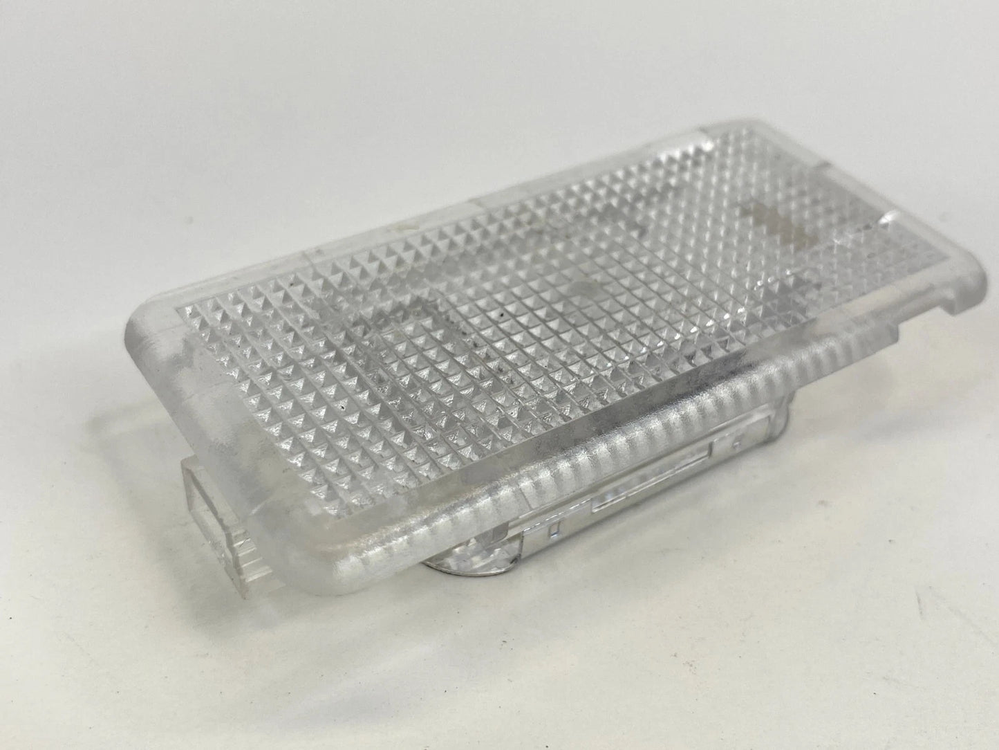 2006-2010 BMW 550I 2008-2010 535I GLOVE BOX COURTESY LIGHT LAMP 63-31-6-692-040
