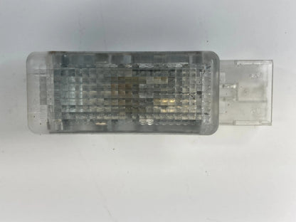 2007-2018 VOLKSWAGEN JETTA 07-21 GTI GLOVE BOX COUTESY LIGHT LAMP 7L0947415 OEM