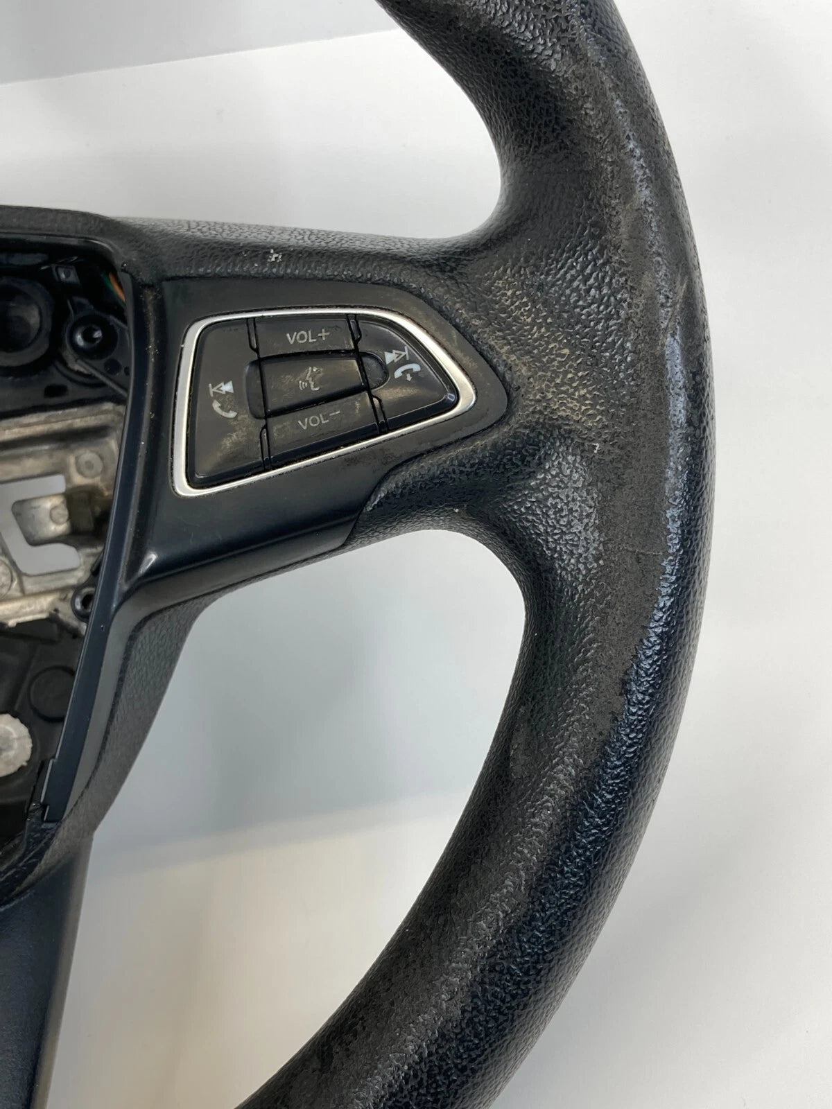 2015-2018 FORD FOCUS STEERING WHEEL W/ CONTROLS F1EB-3600-AHG OEM