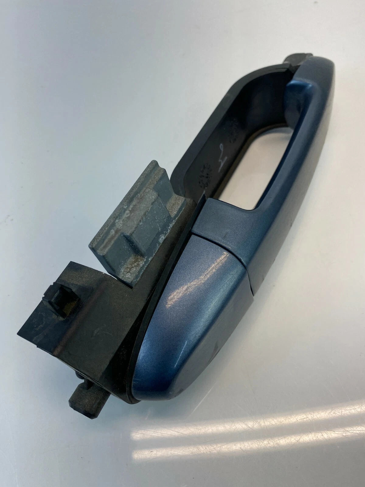 05-07 MERCURY MARINER FRONT RIGHT SIDE EXTERIOR DOOR HANDLE 3S41-A224A36-AB OEM