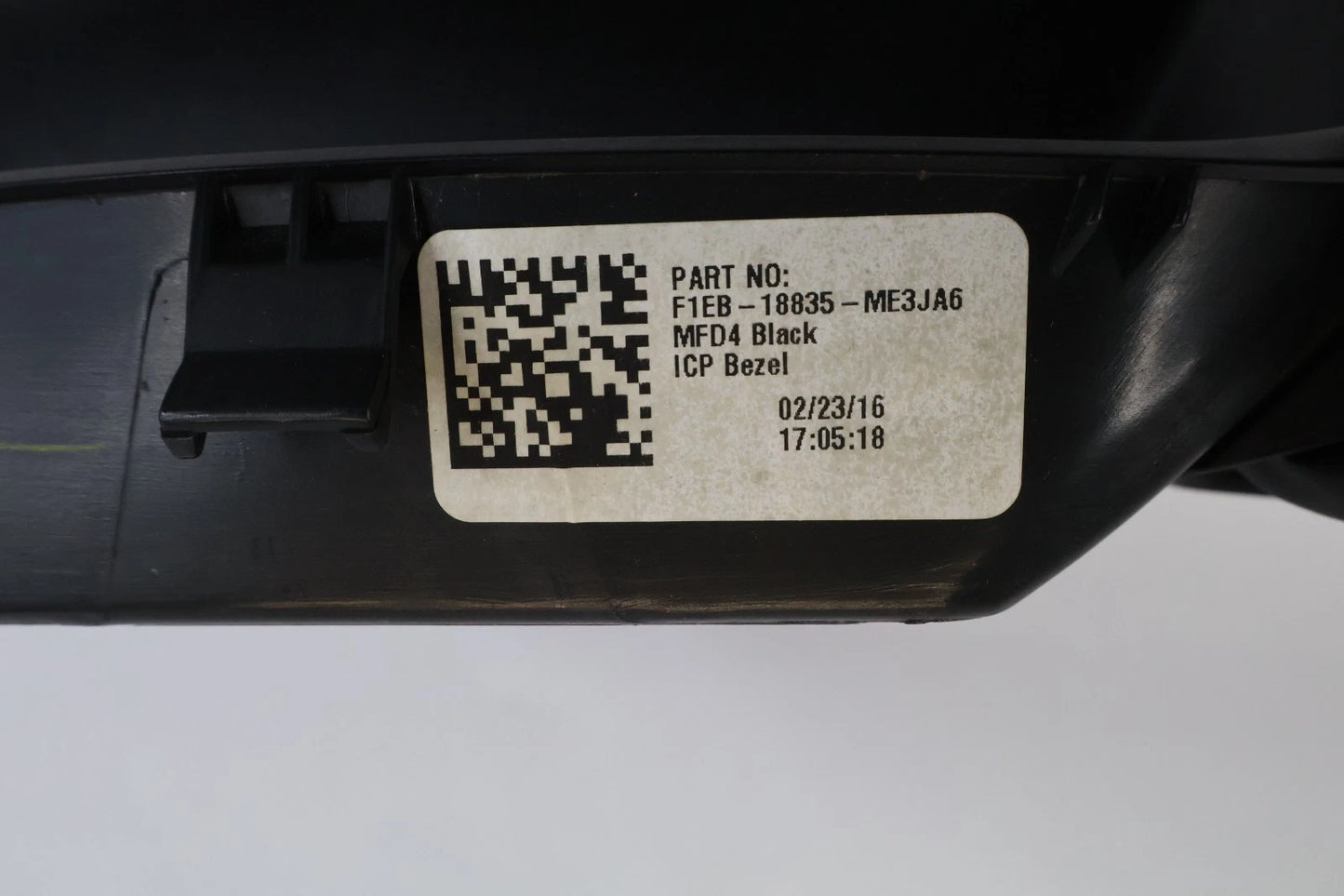 2015-2018 FORD FOCUS RADIO CONTROL PANEL FACEPLATE W/ AIR VENTS F1EB-18835-ME3JA