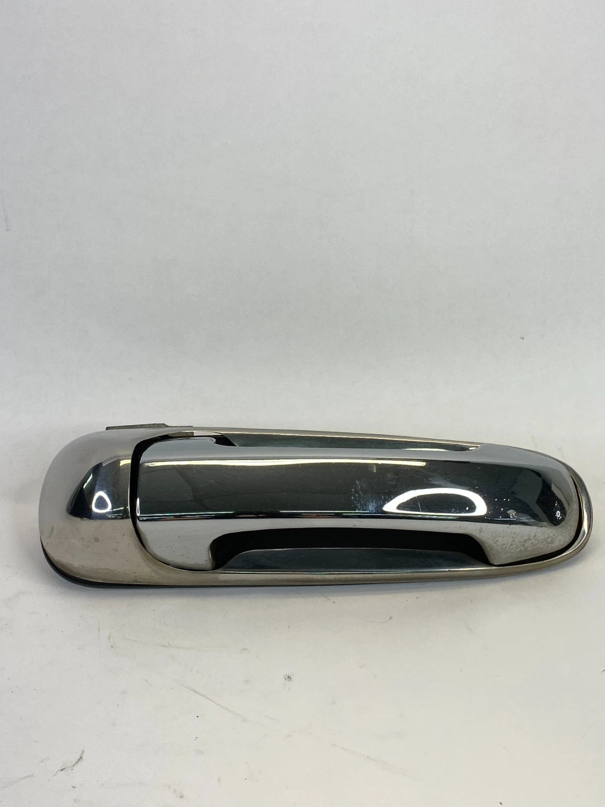 2002-2007 JEEP LIBERTY REAR RIGHT BACK SIDE EXTERIOR DOOR HANDLE 55360334AF OEM