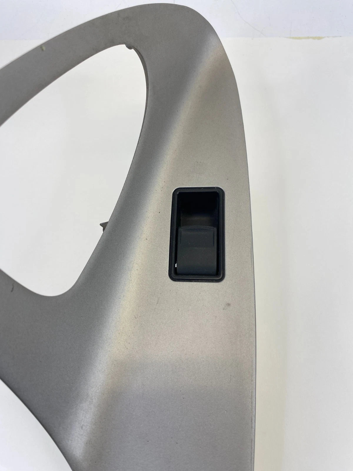 2007-2011 TOYOTA CAMRY REAR LEFT DOOR WINDOW CONTROL SWITCH W/ BEZEL 74272-06130