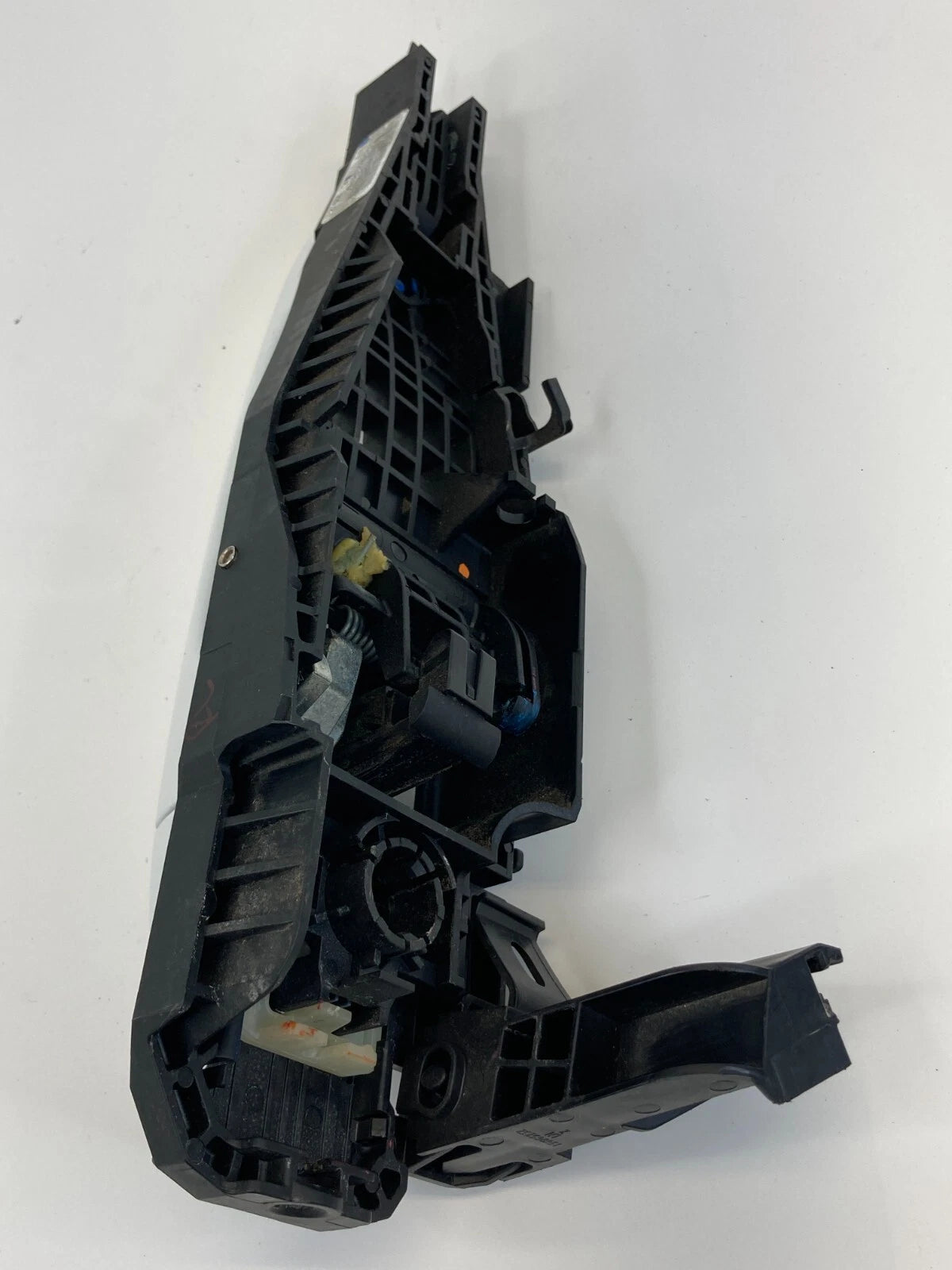 2013-2016 DODGE DART REAR LEFT BACK SIDE EXTERIOR DOOR HANDLE P68082689AD OEM