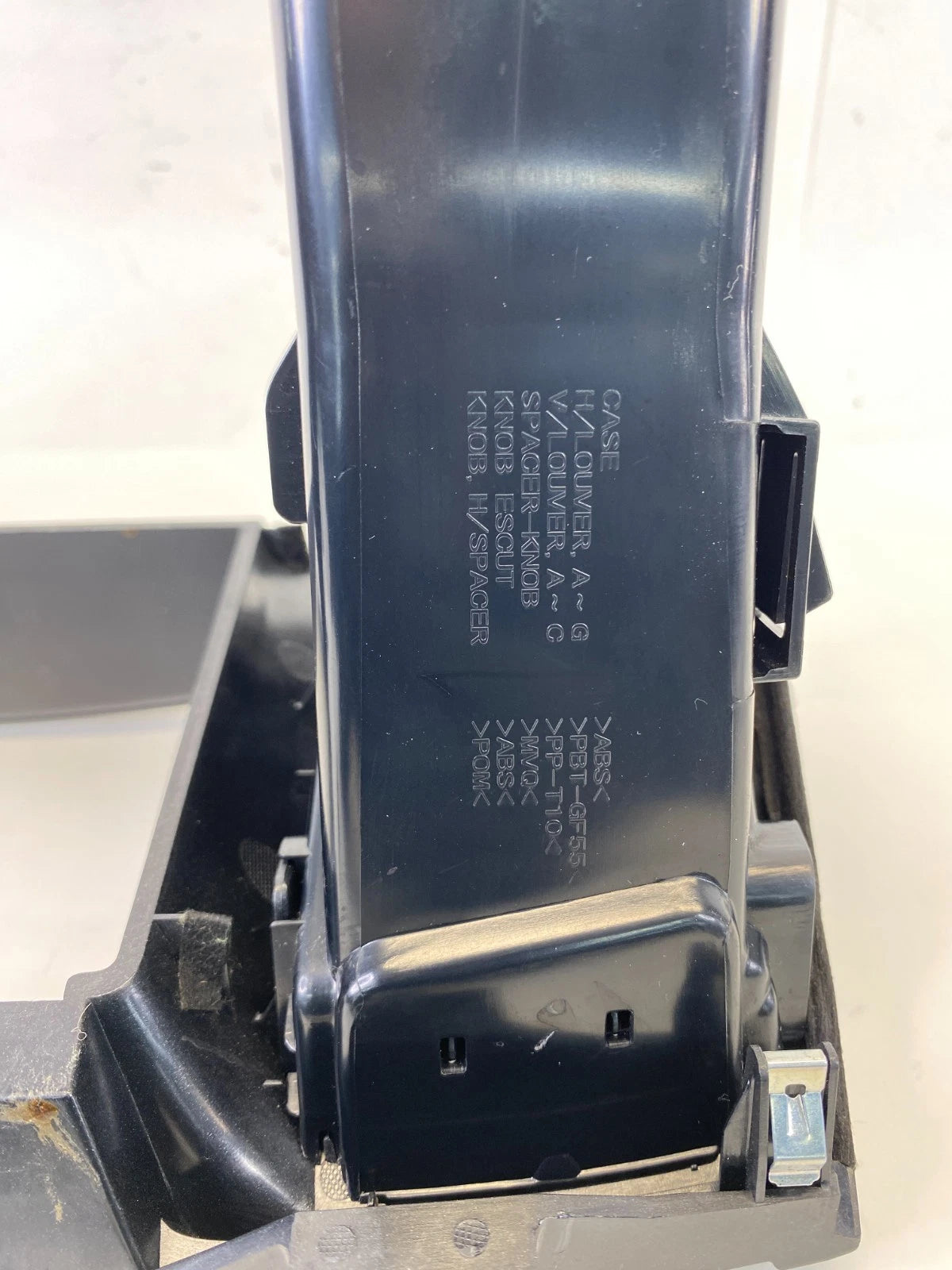 2013-2020 NISSAN PATHFINDER CENTER DASH RADIO BEZEL TRIM W/ AIR VENTS OEM