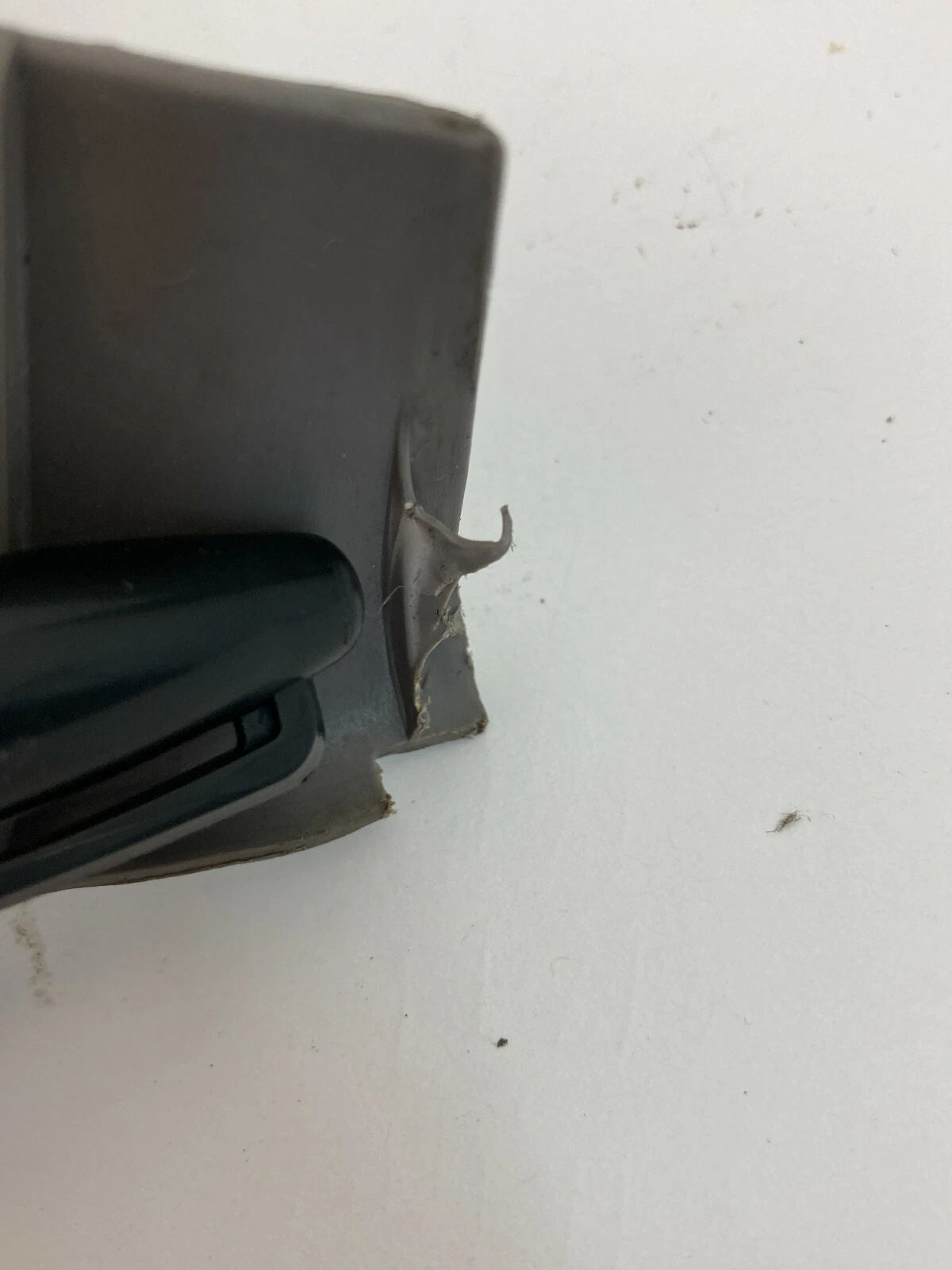 1999-2002 HONDA ODYSSEY FRONT LEFT SIDE COWL BEZEL SCUFF KICK PLATE TRIM PANEL