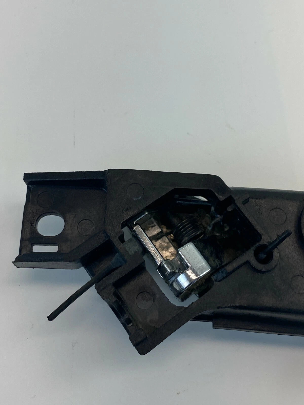 2008 2009 2010 SATURN VUE FRONT RIGHT PASSENGER SIDE INNER DOOR HANDLE OEM