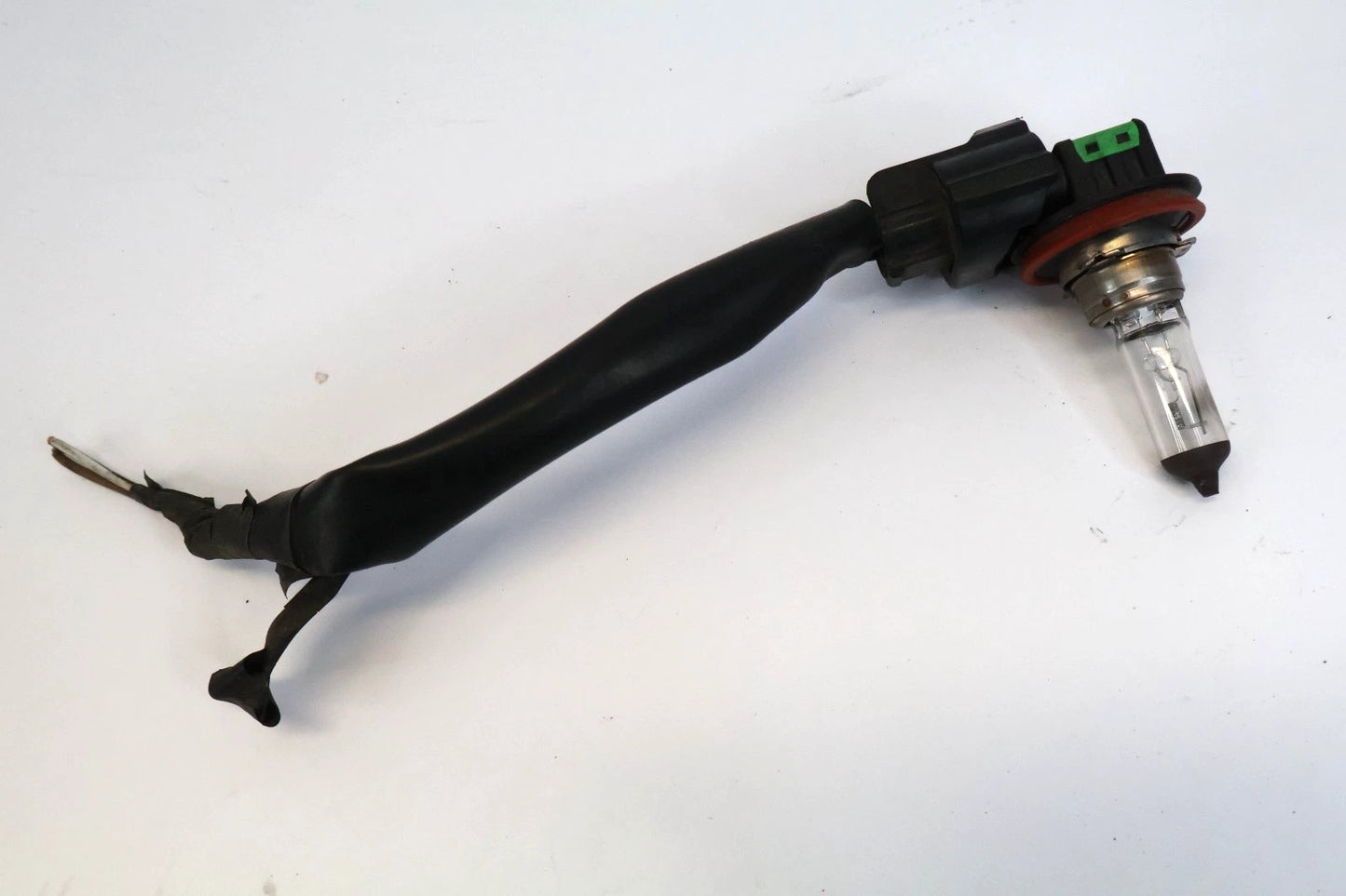 2007-2014 TOYOTA CAMRY HEADLIGHT HALOGEN LAMP LOW BEAM BULB WIRE SOCKET H11 OEM