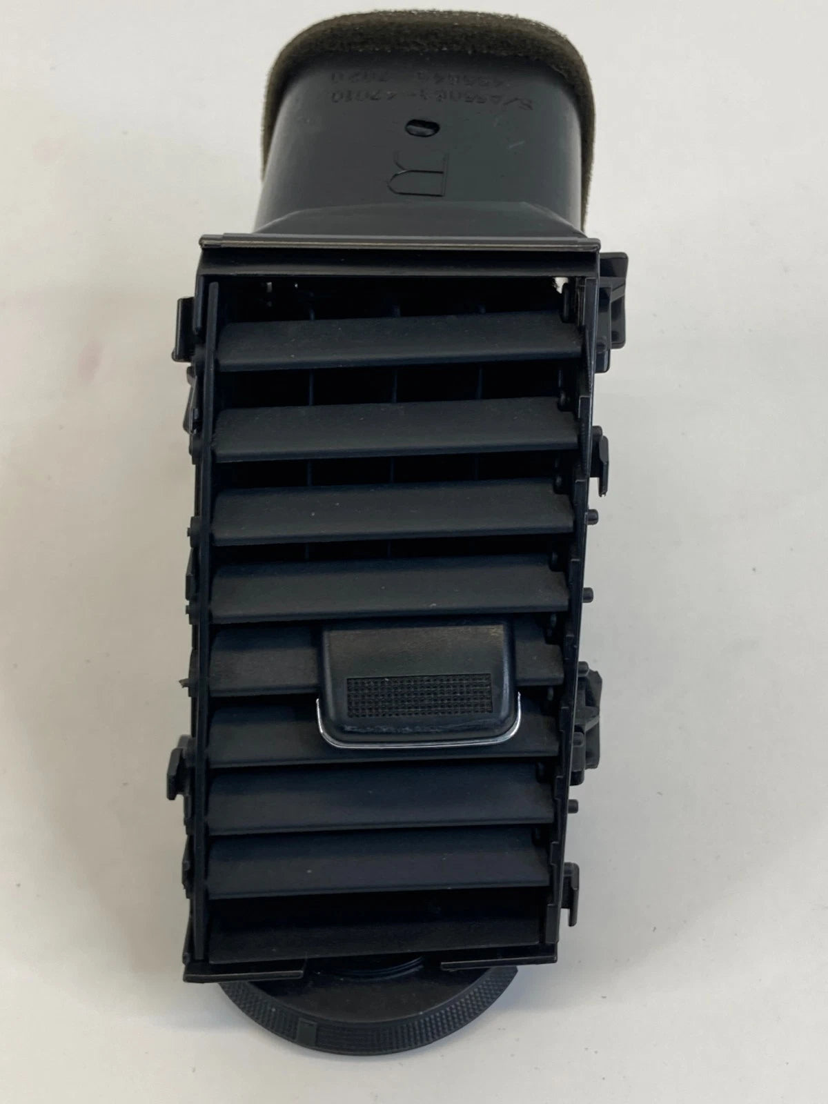 2004-2009 TOYOTA PRIUS DASH RIGHT OUTER AC A/C AIR VENT GRILLE 55660-47020