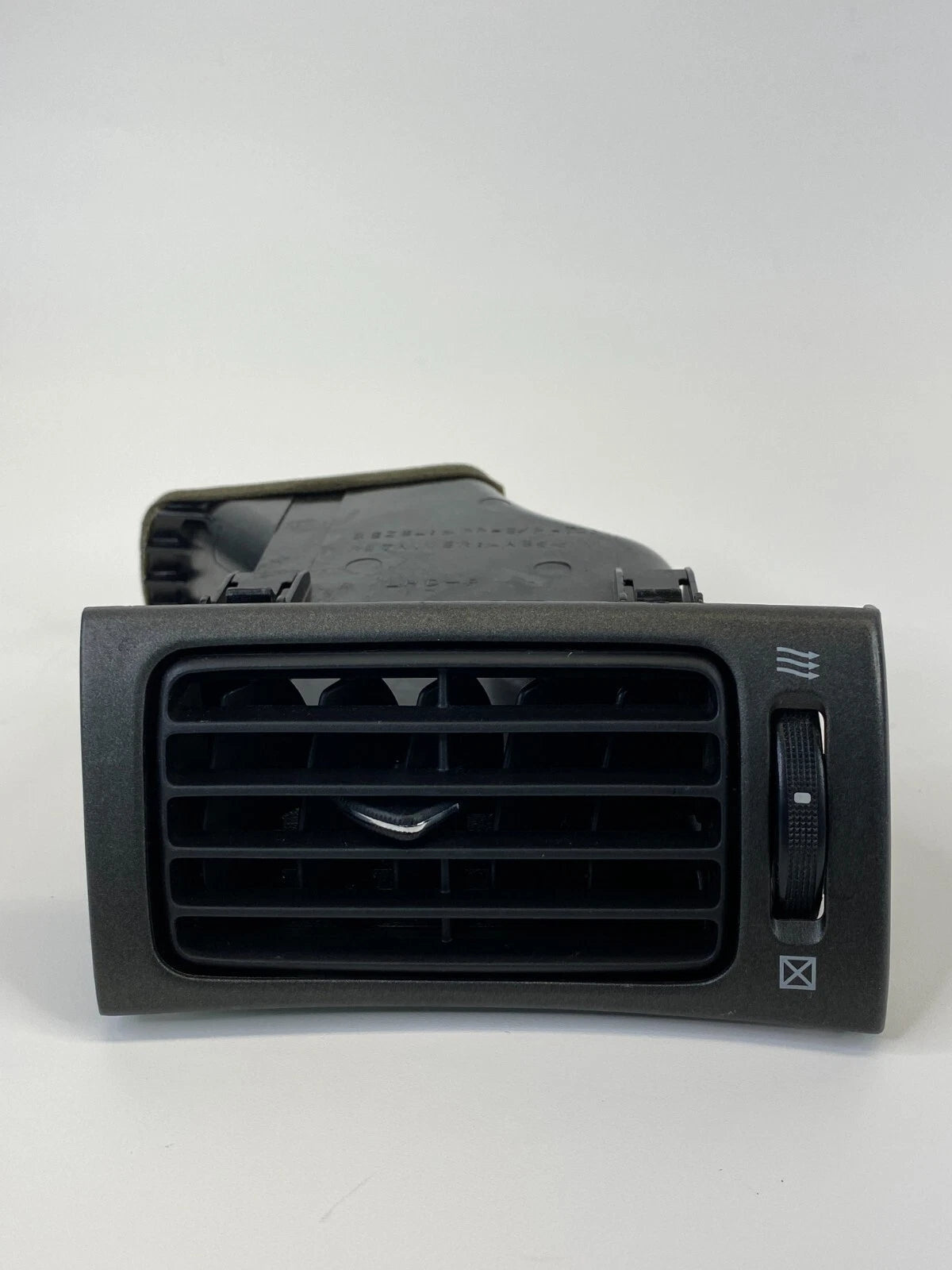 2002 2003 LEXUS ES300 DASH RIGHT A/C AIR VENT GRILLE OUTER OUTLET 55670-33120